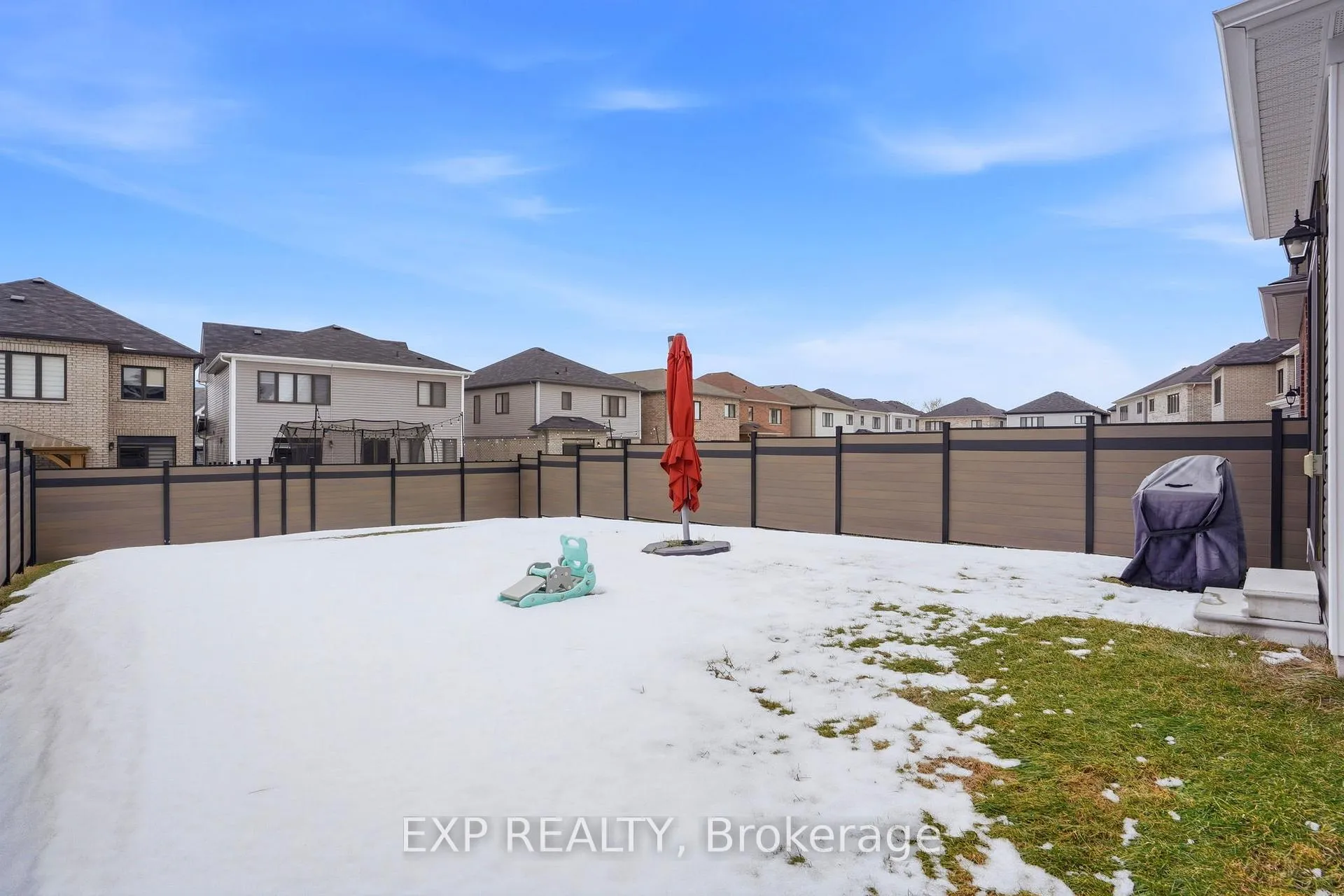 Photo 36 of 19 Hawick Crescent, Haldimand — HOMEH