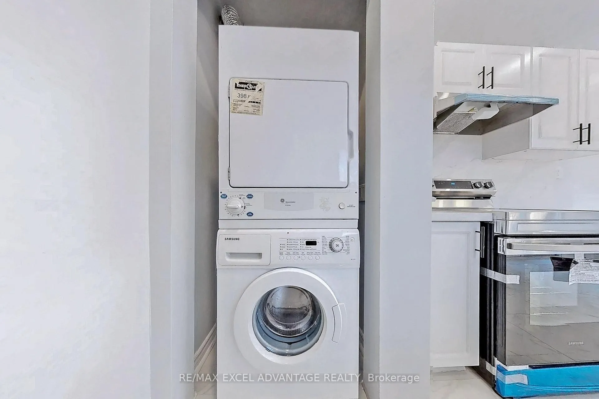 Photo 9 of Unit Lower, 469 Browning Street, Oshawa, Donevan — HOMEH