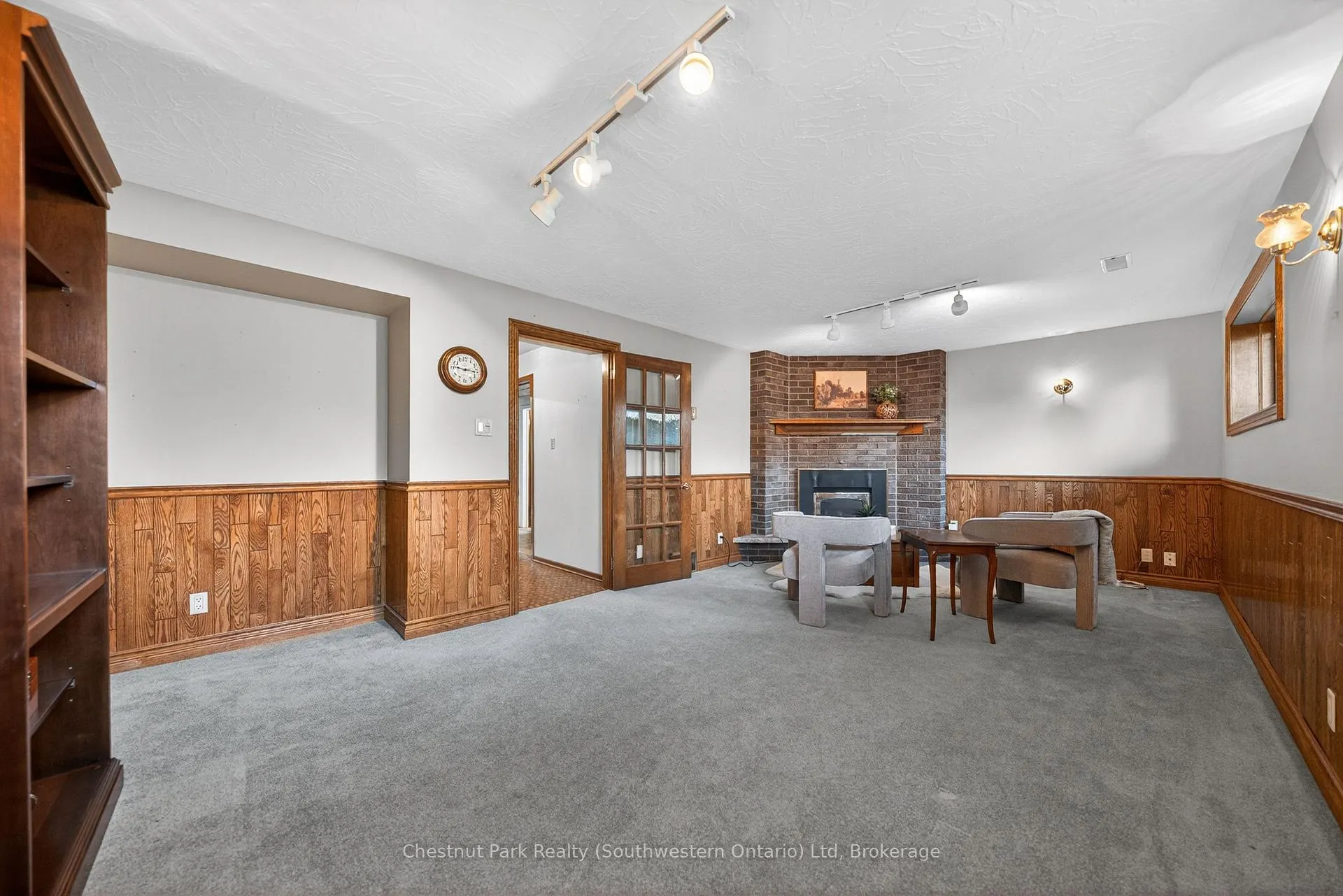 Photo 34 of 157 Oriole Parkway W, Woolwich — HOMEH