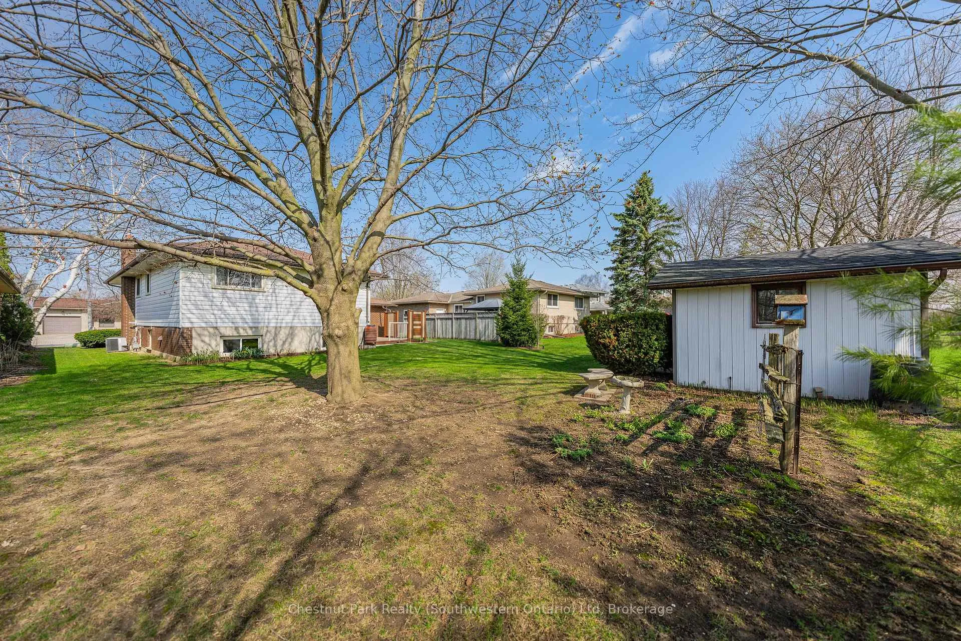 Photo 45 of 157 Oriole Parkway W, Woolwich — HOMEH