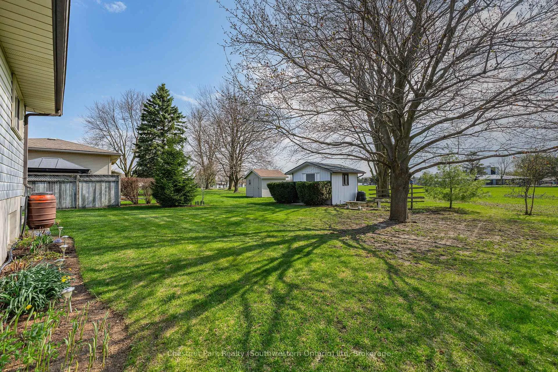 Photo 46 of 157 Oriole Parkway W, Woolwich — HOMEH
