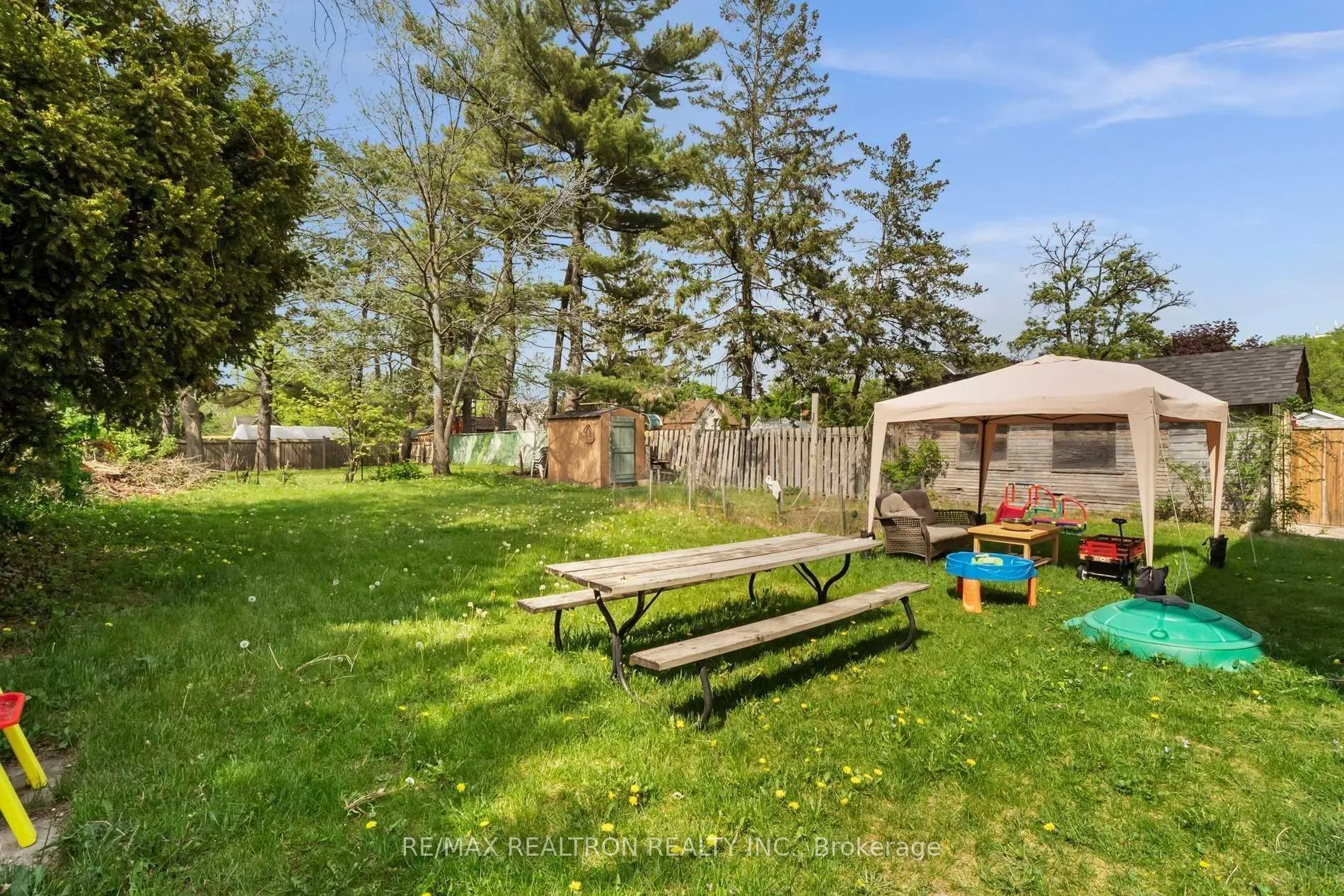 Photo 5 of Unit Lower, 68 John Street, Barrie, Sanford — HOMEH