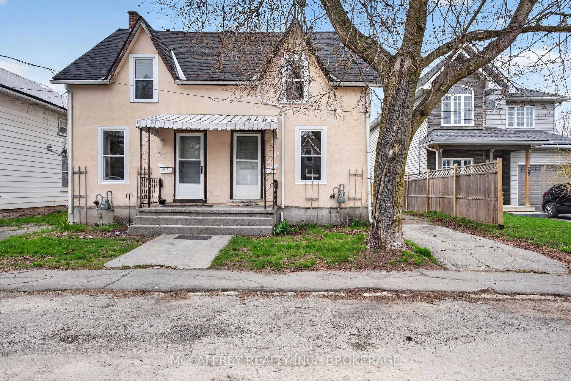 Photo 2 of 45 Isabella Street E, Greater Napanee — HOMEH