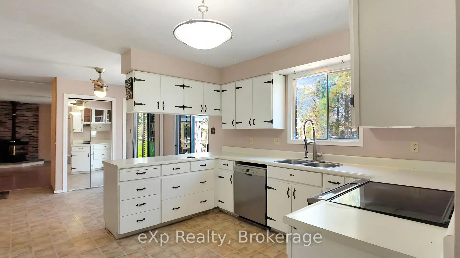 Photo 12 of 251 4th Avenue, Hanover — HOMEH
