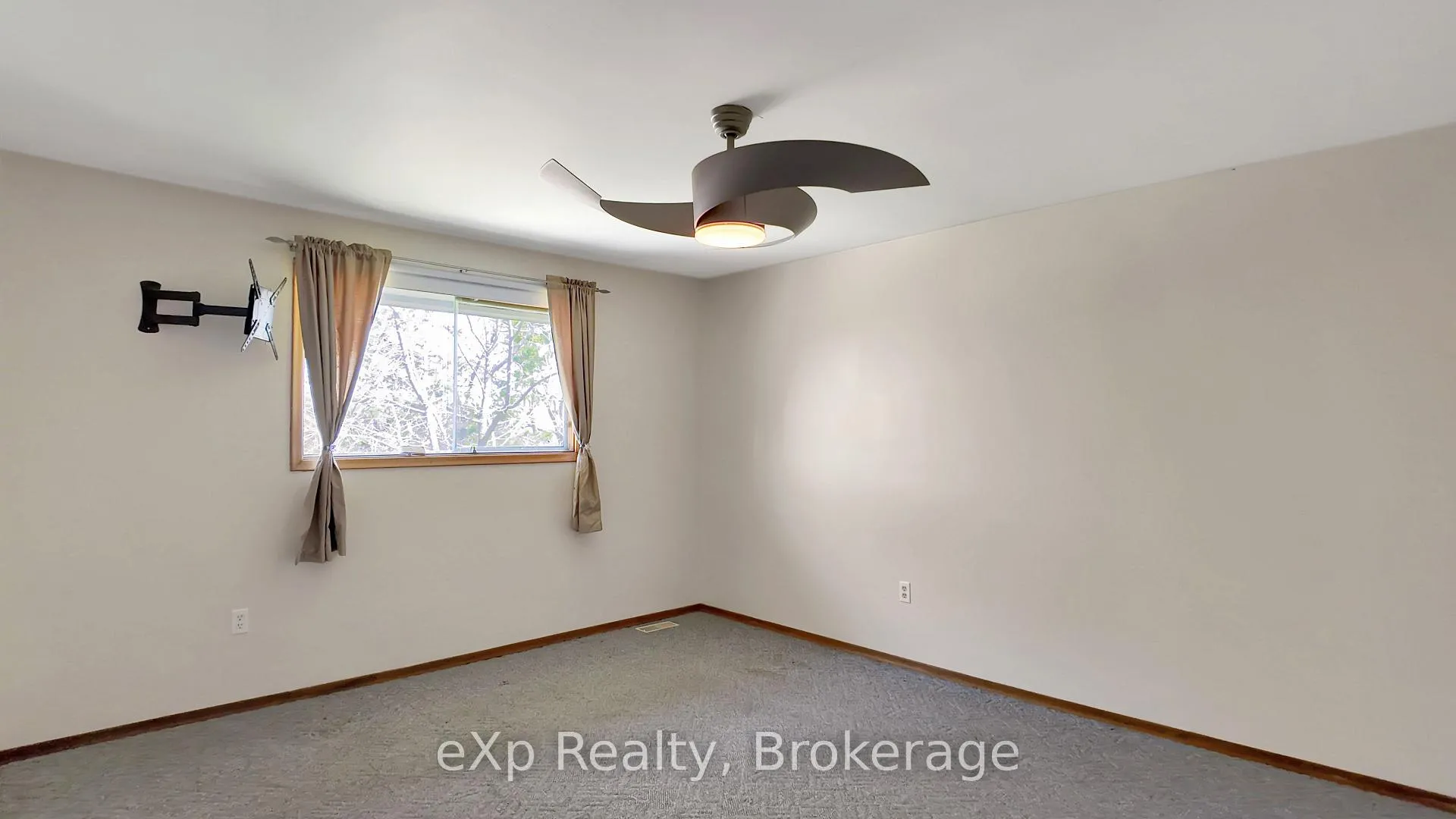 Photo 21 of 251 4th Avenue, Hanover — HOMEH