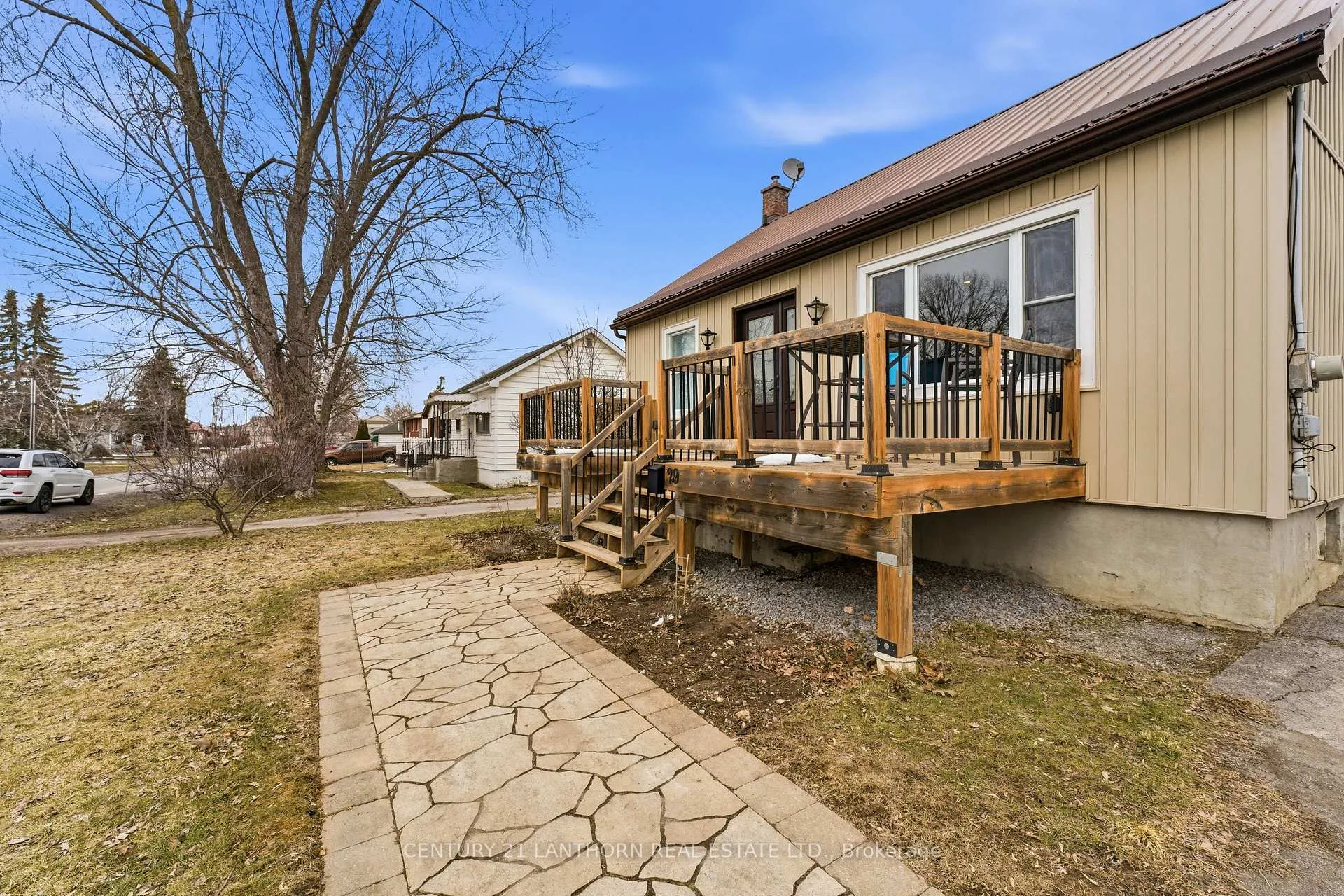 Photo 8 of 29 Valleyview Crescent, Belleville, Belleville Ward — HOMEH