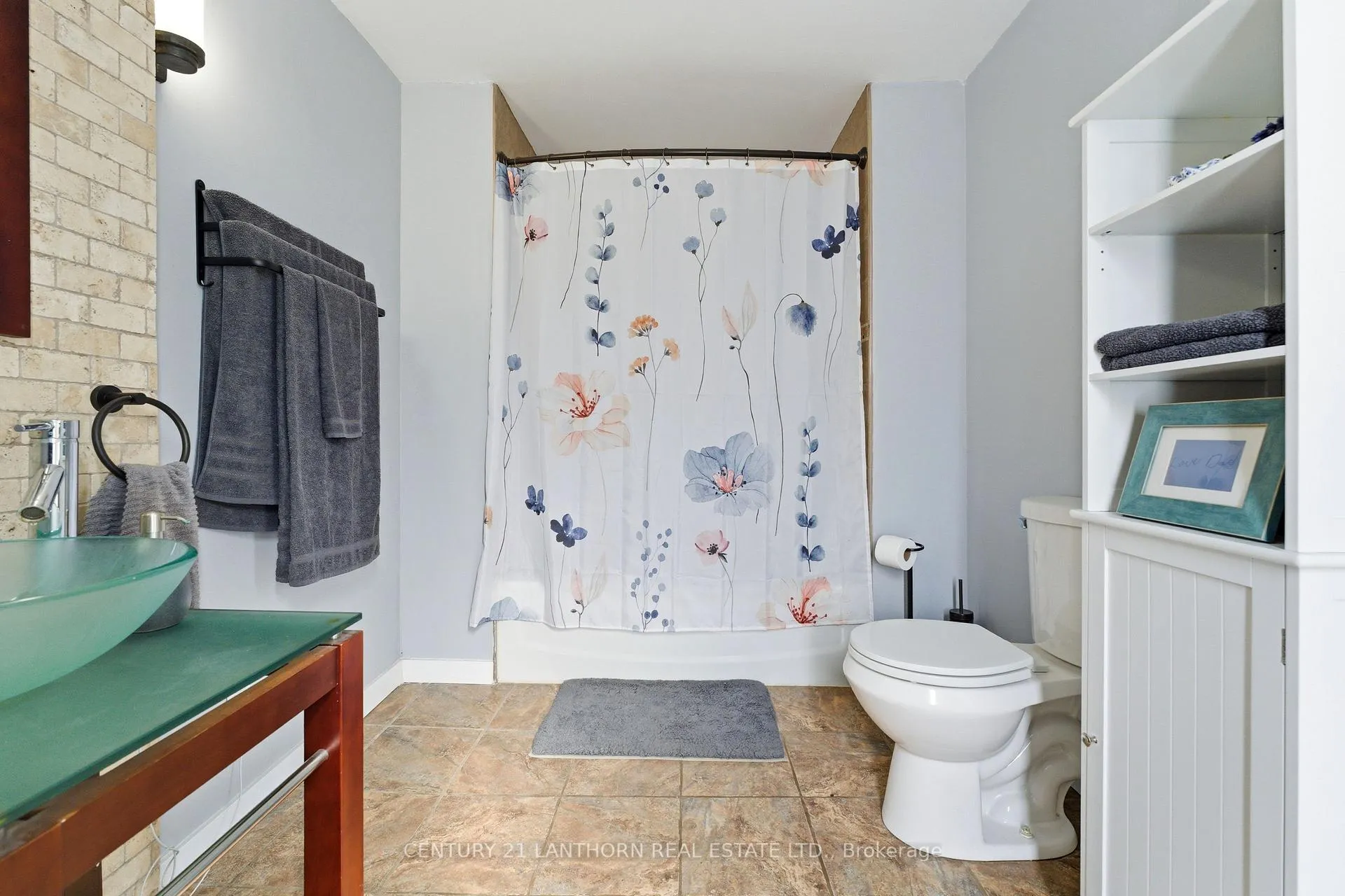 Photo 11 of 29 Valleyview Crescent, Belleville, Belleville Ward — HOMEH