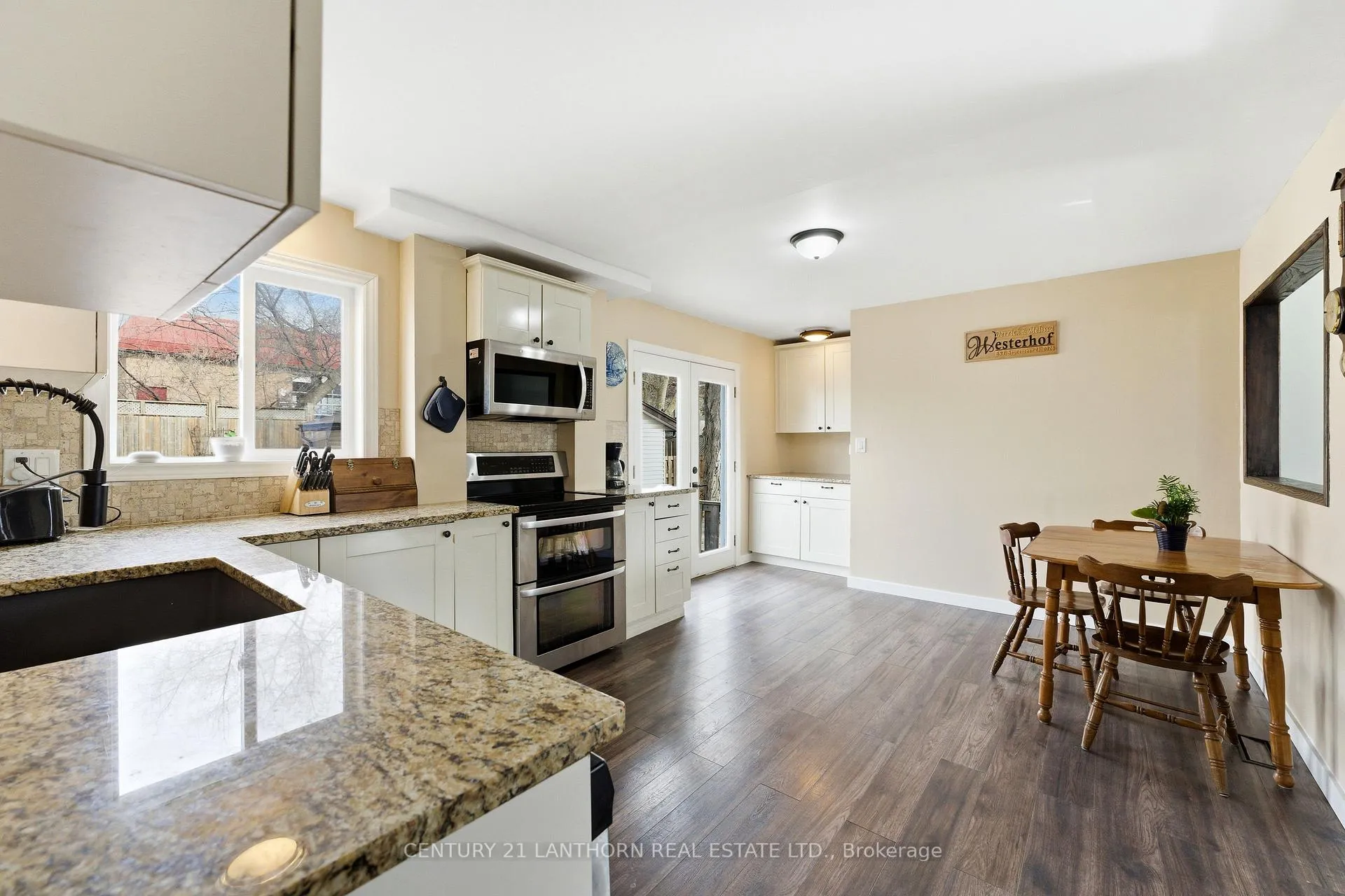 Photo 15 of 29 Valleyview Crescent, Belleville, Belleville Ward — HOMEH