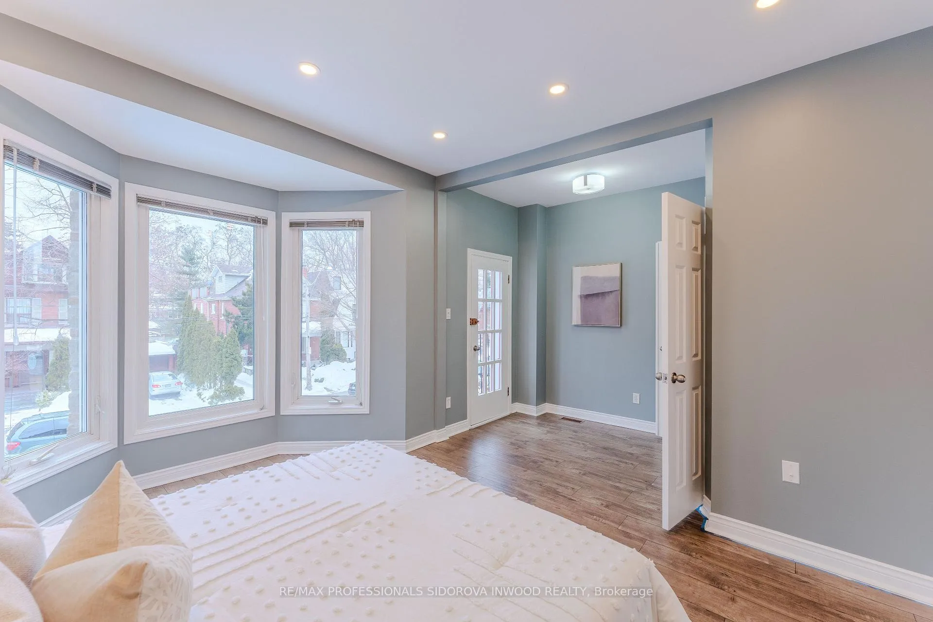 Photo 19 of 30 Boustead Avenue, Toronto, High Park-Swansea — HOMEH