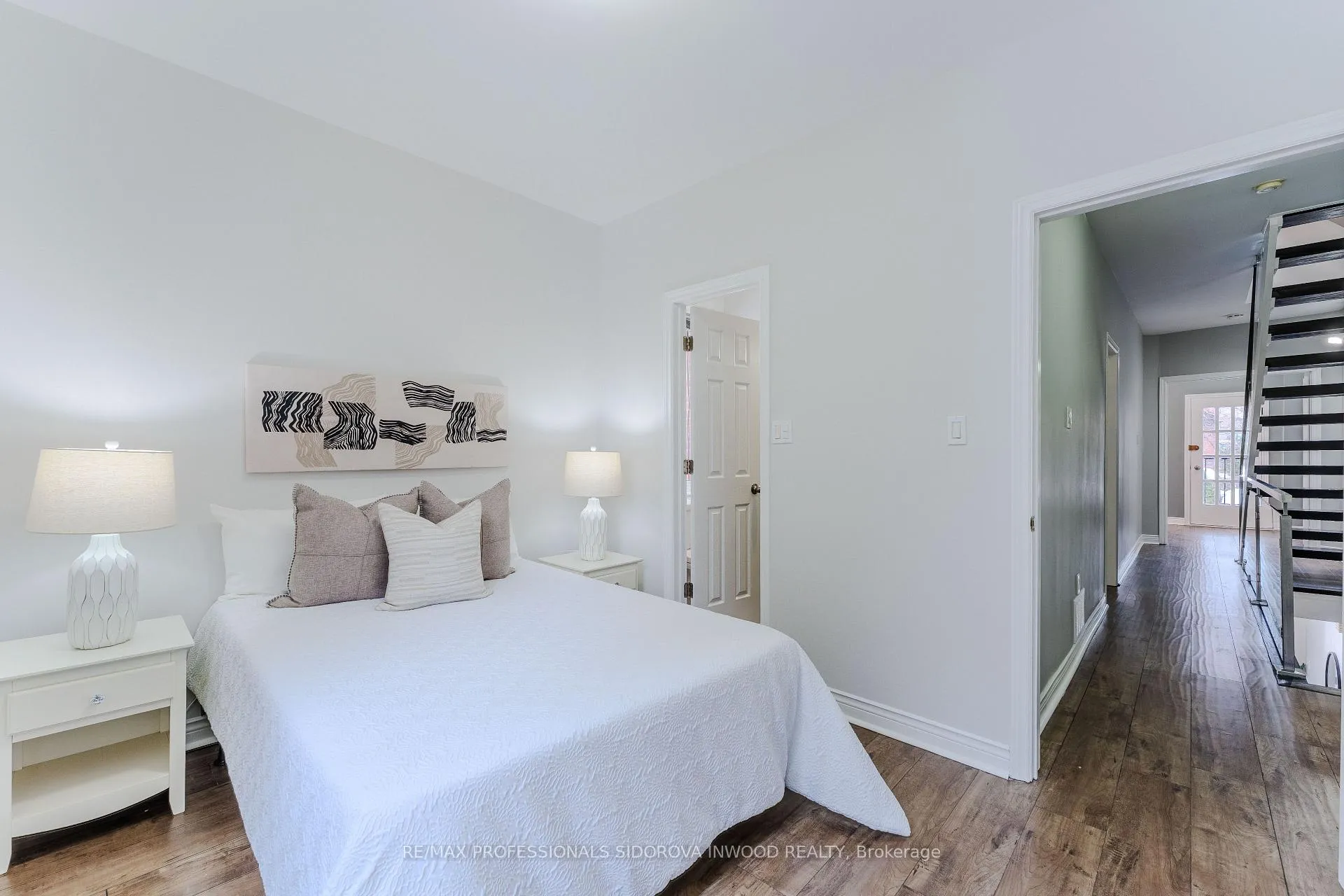 Photo 21 of 30 Boustead Avenue, Toronto, High Park-Swansea — HOMEH