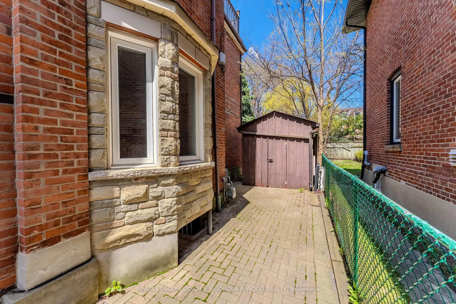 Photo 22 of 30 Boustead Avenue, Toronto, High Park-Swansea — HOMEH