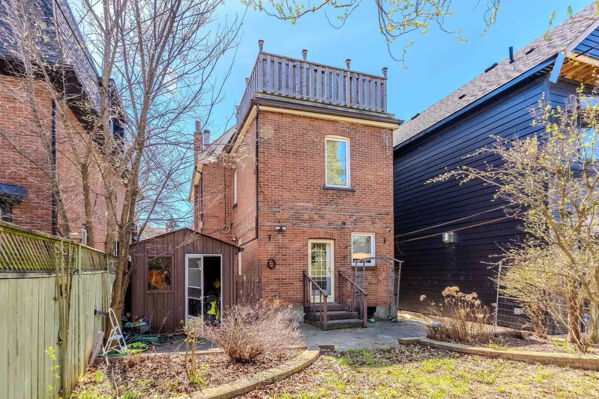 Photo 23 of 30 Boustead Avenue, Toronto, High Park-Swansea — HOMEH