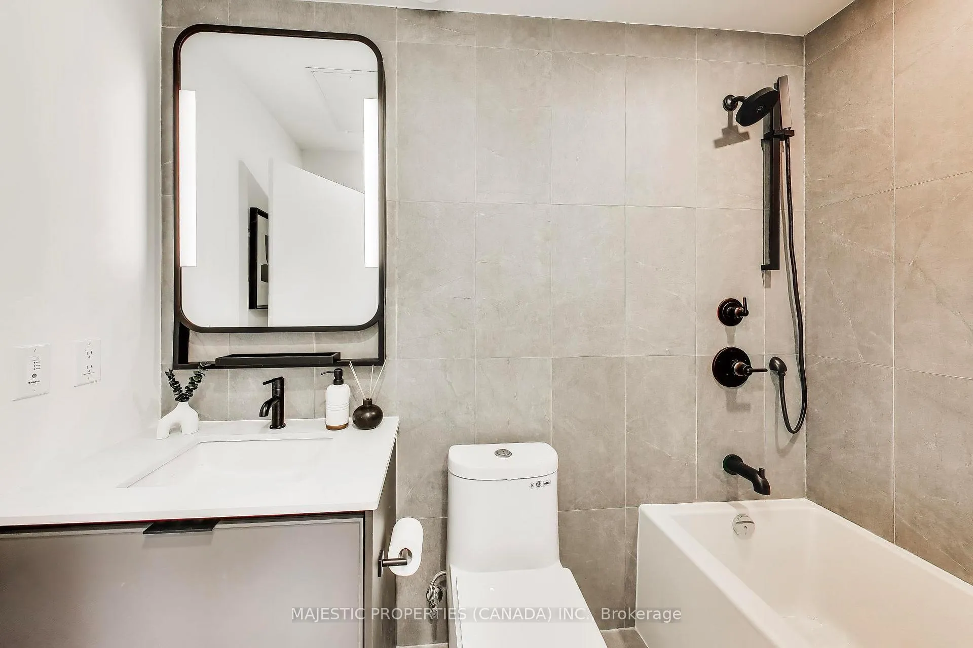 Photo 19 of Unit 1304, 1050 Eastern Avenue, Toronto, Greenwood-Coxwell — HOMEH