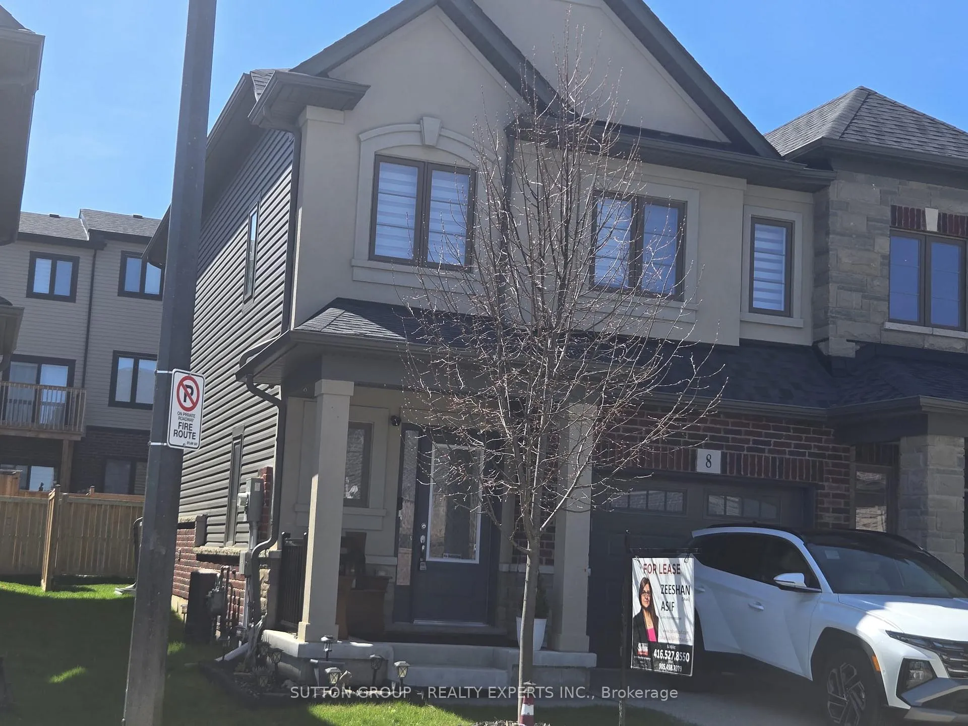 Front of Unit 8, 324 Equestrian Way