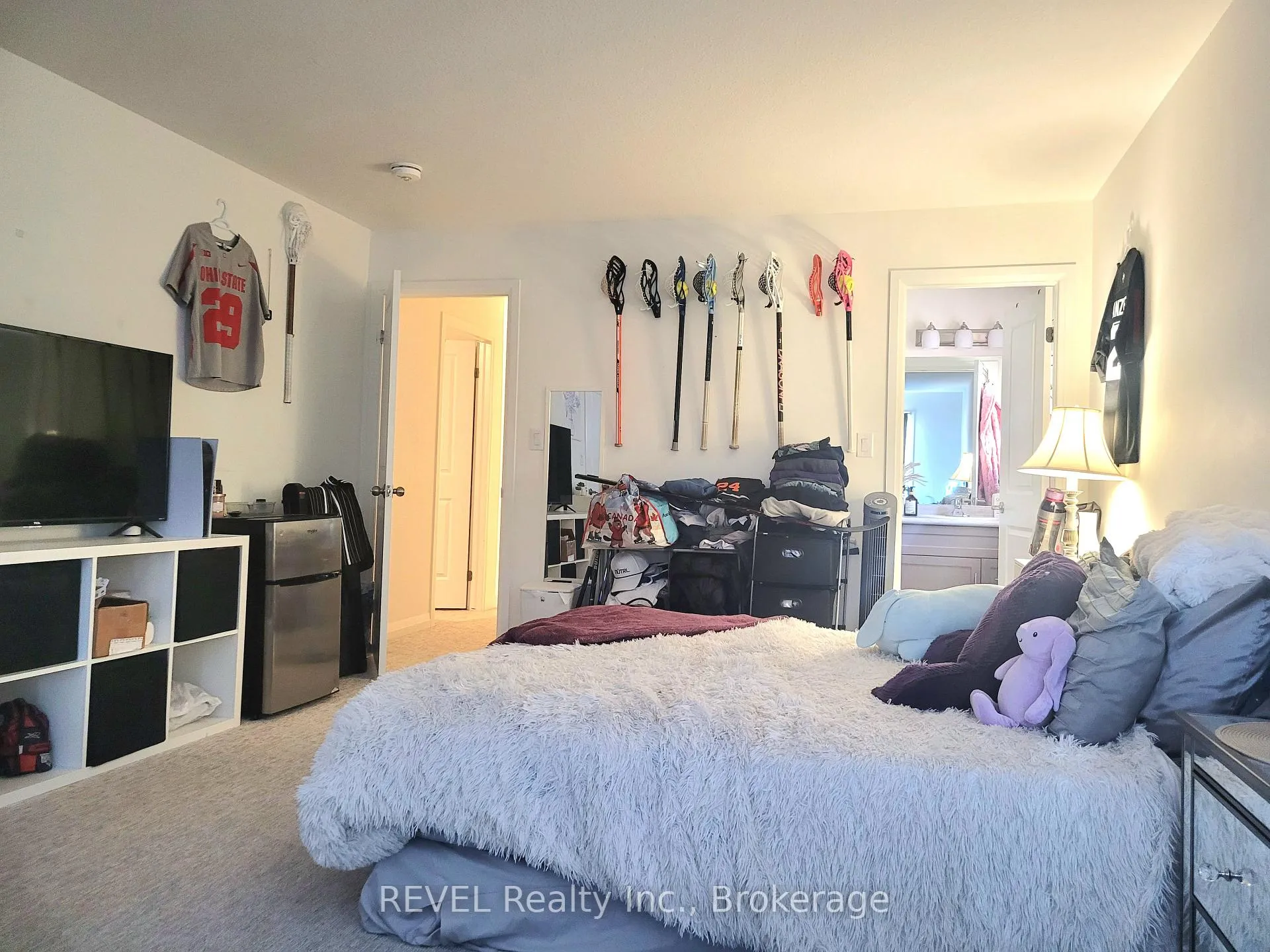 Photo 13 of 171 Bur Oak Drive, Thorold, Confederation Heights — HOMEH