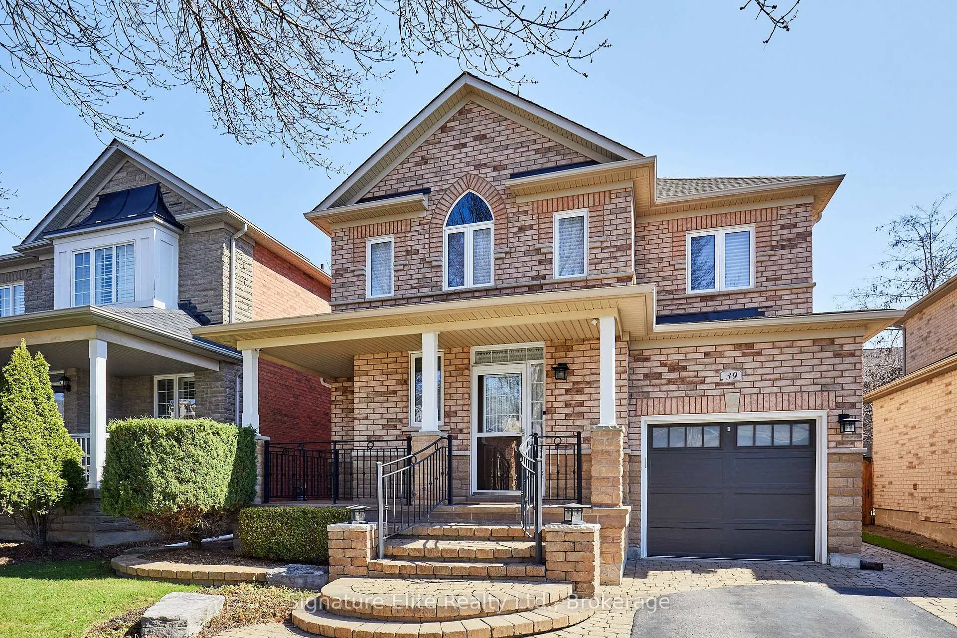 Photo 2 of 39 Perivale Gardens, Aurora, Bayview Wellington — HOMEH