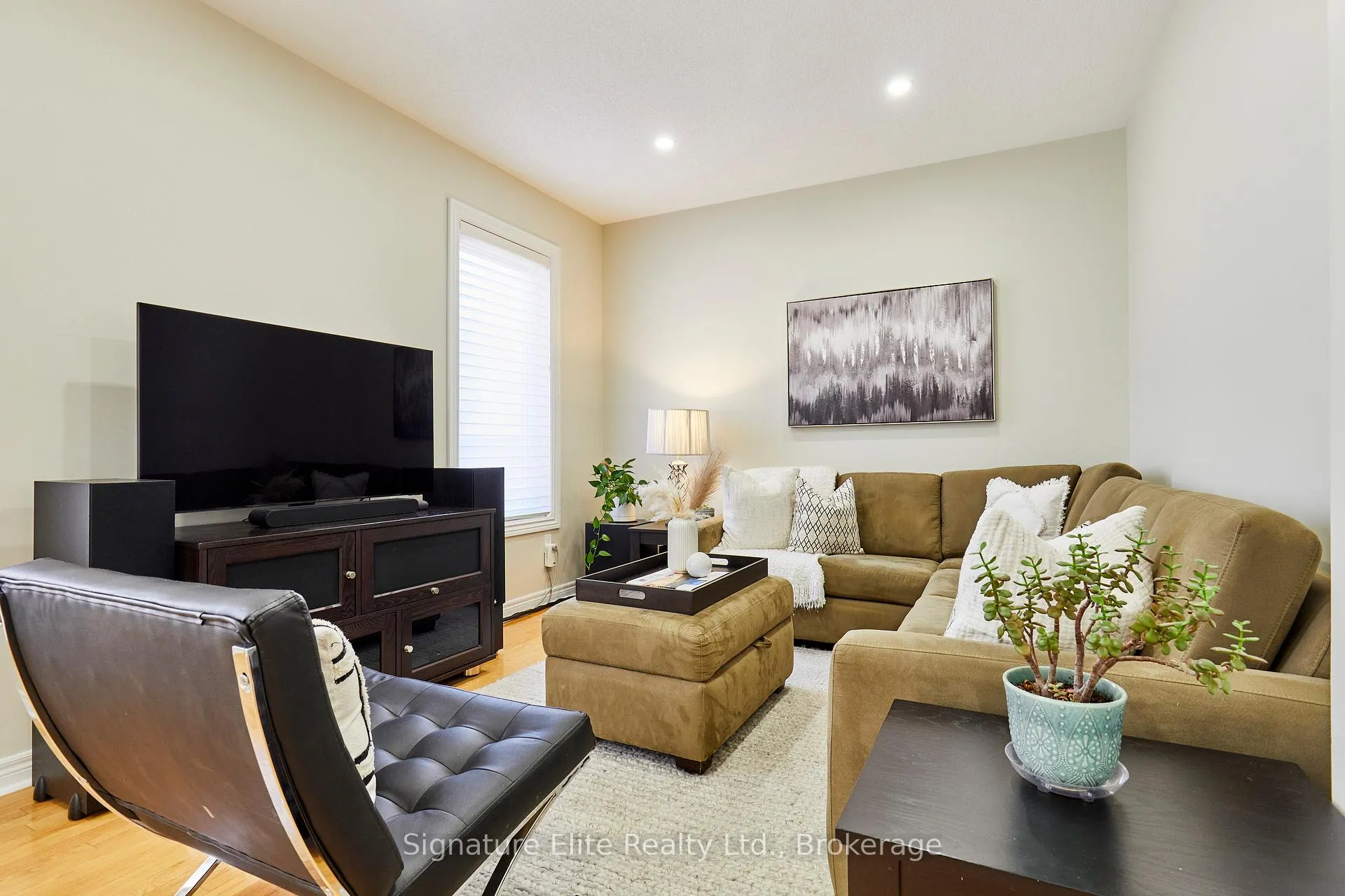 Photo 8 of 39 Perivale Gardens, Aurora, Bayview Wellington — HOMEH