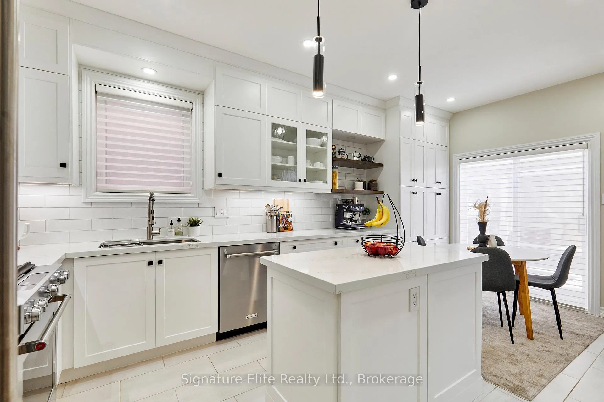 Photo 10 of 39 Perivale Gardens, Aurora, Bayview Wellington — HOMEH