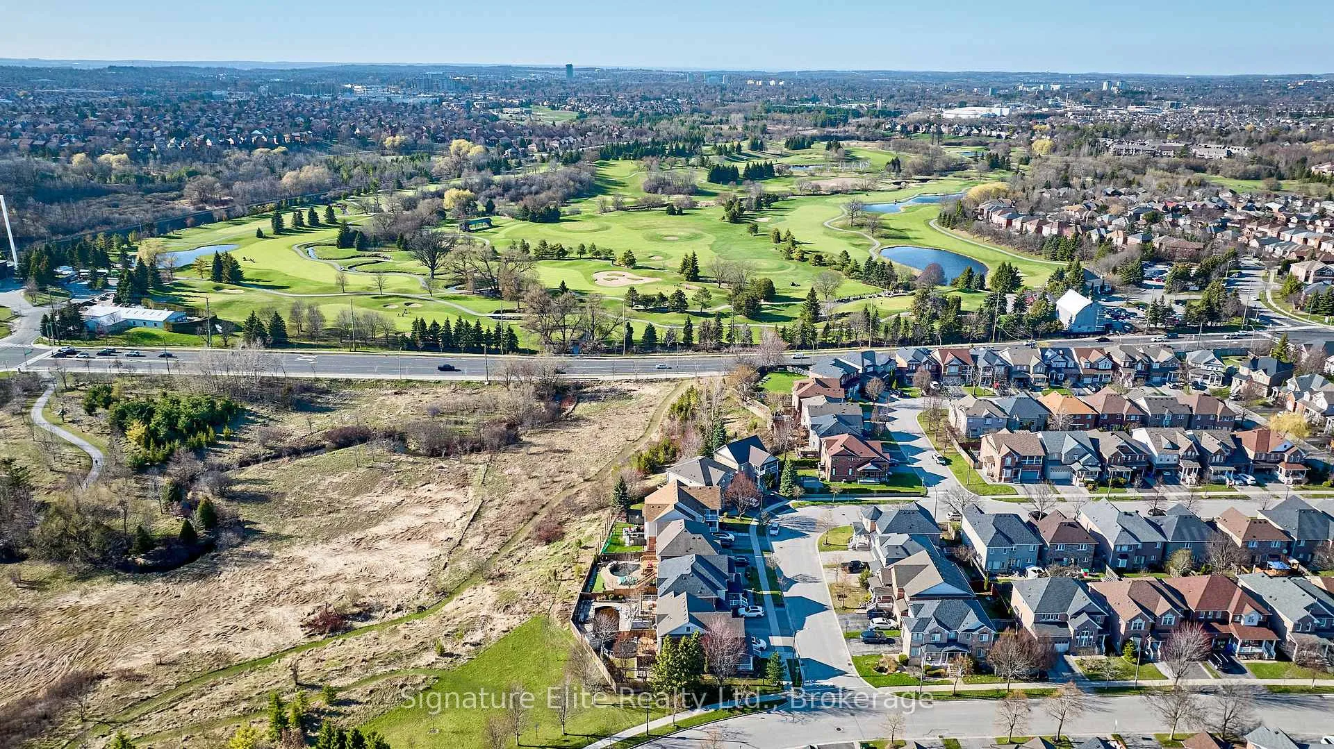 Photo 46 of 39 Perivale Gardens, Aurora, Bayview Wellington — HOMEH