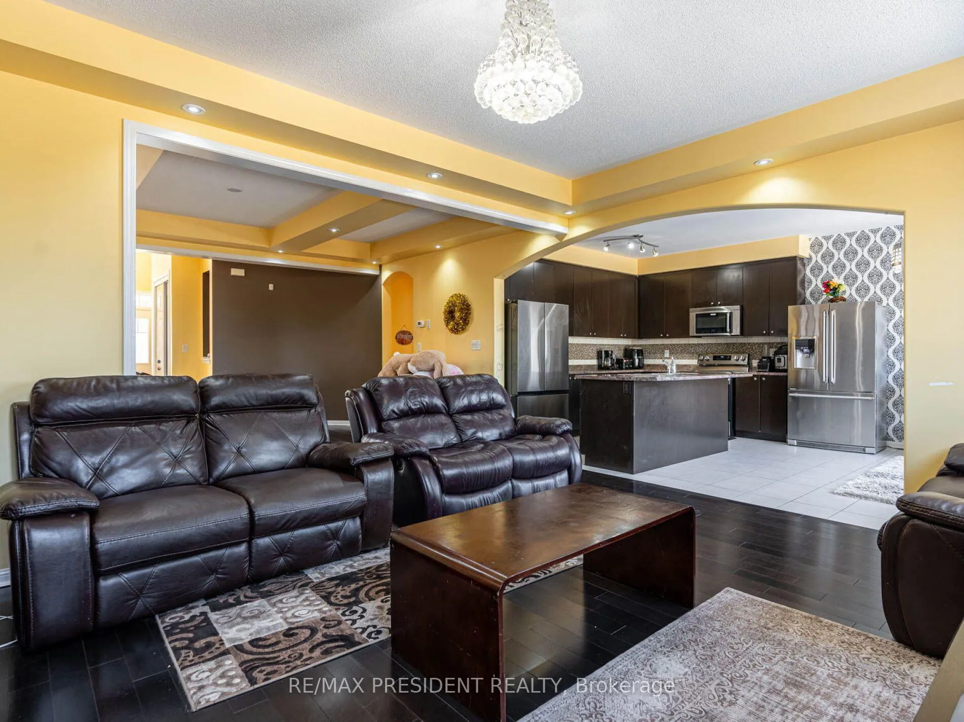 Photo 8 of Unit Upper, 46 Old Cleeve Crescent N, Brampton, Northwest Brampton — HOMEH