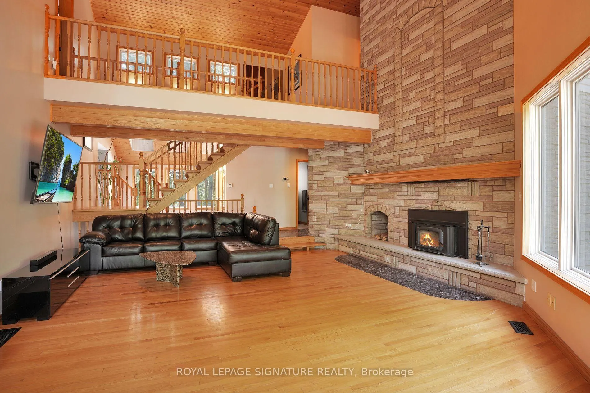 Photo 4 of 40249 Combermere Road, Madawaska Valley, Madawaska Valley — HOMEH