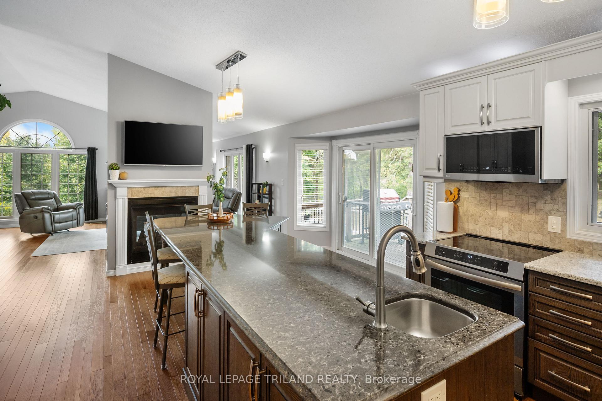 Photo 14 of 2670 Putnam Road, Thames Centre, Putnam — HOMEH