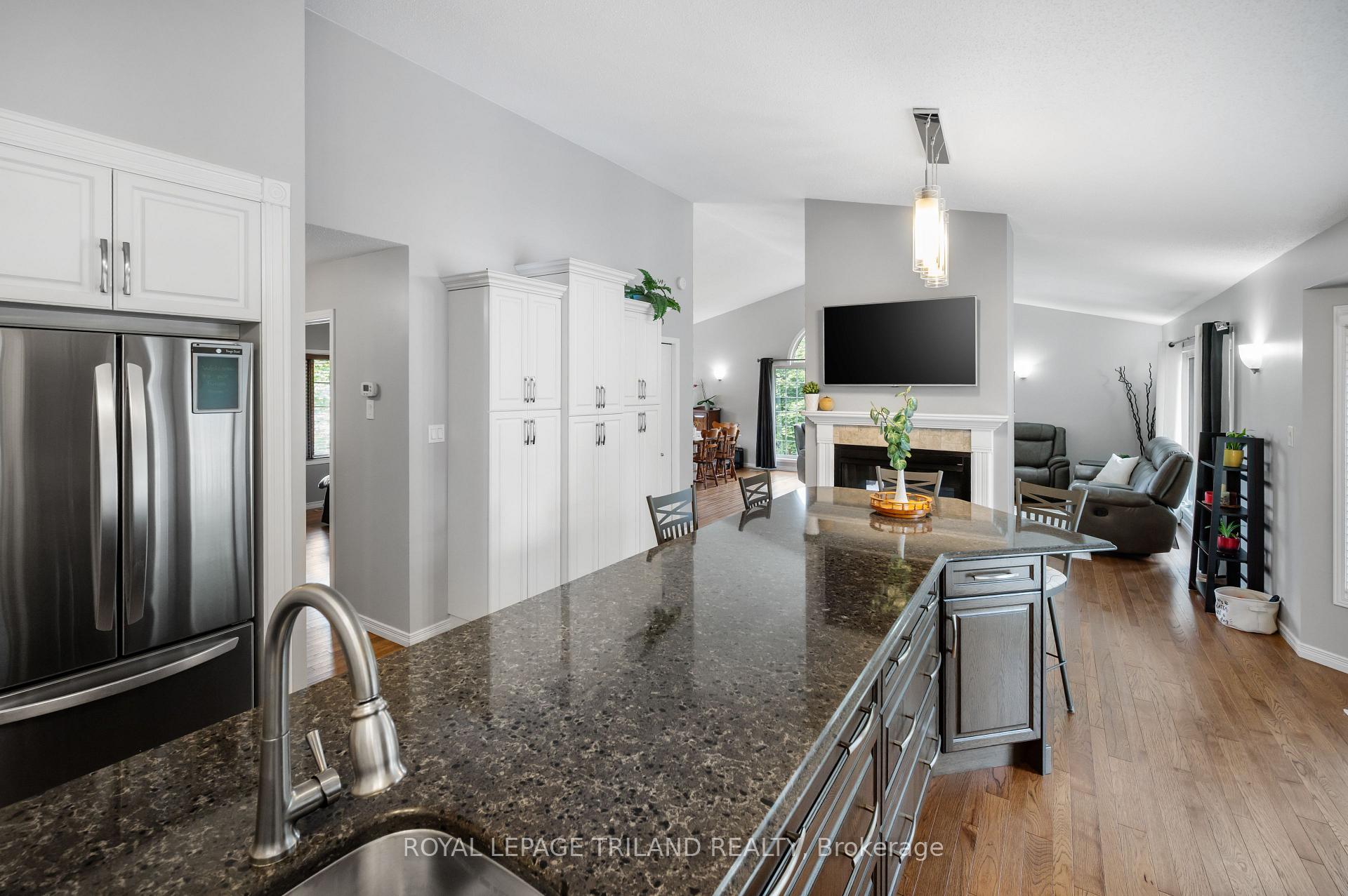 Photo 15 of 2670 Putnam Road, Thames Centre, Putnam — HOMEH