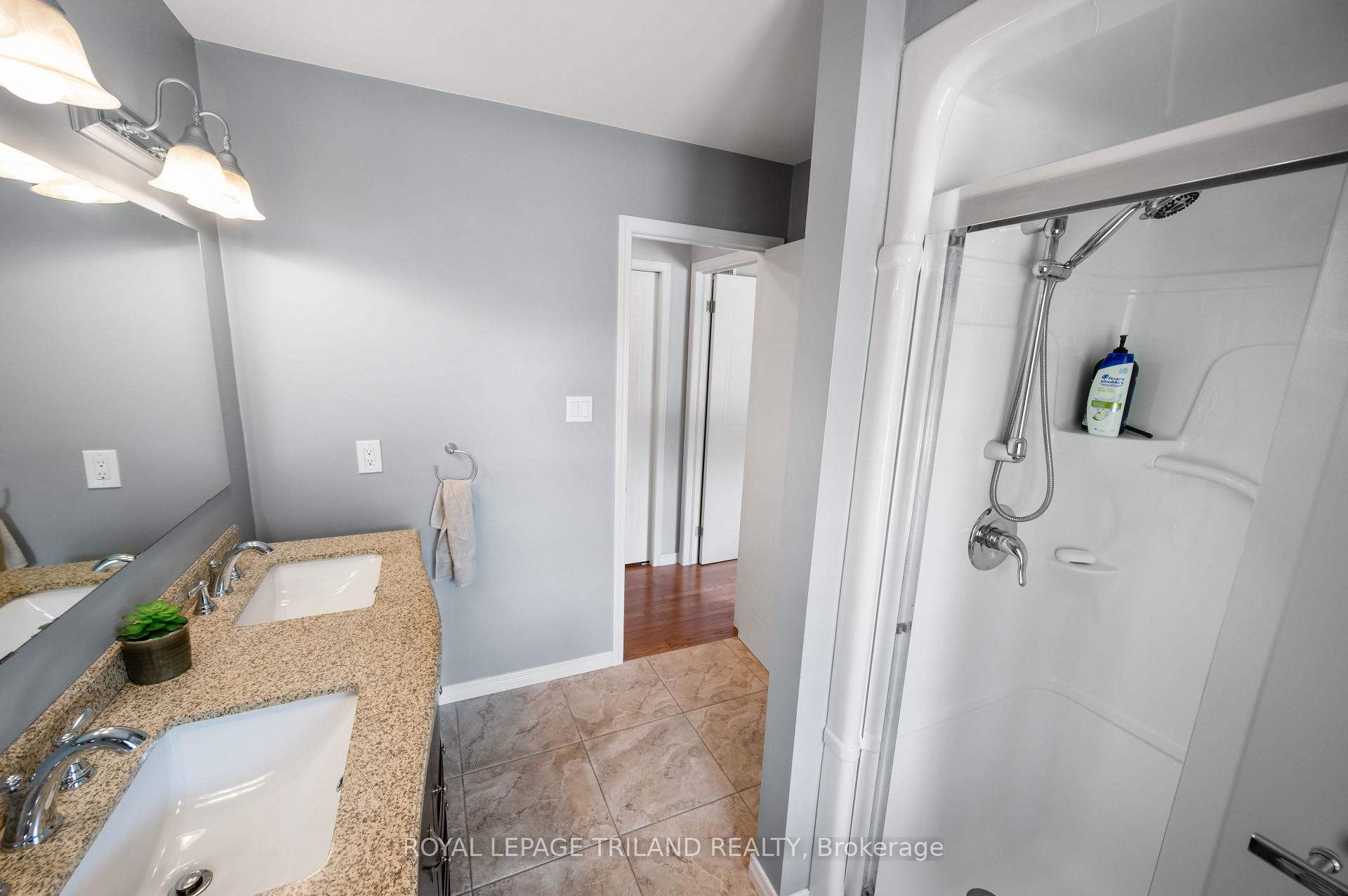 Photo 20 of 2670 Putnam Road, Thames Centre, Putnam — HOMEH