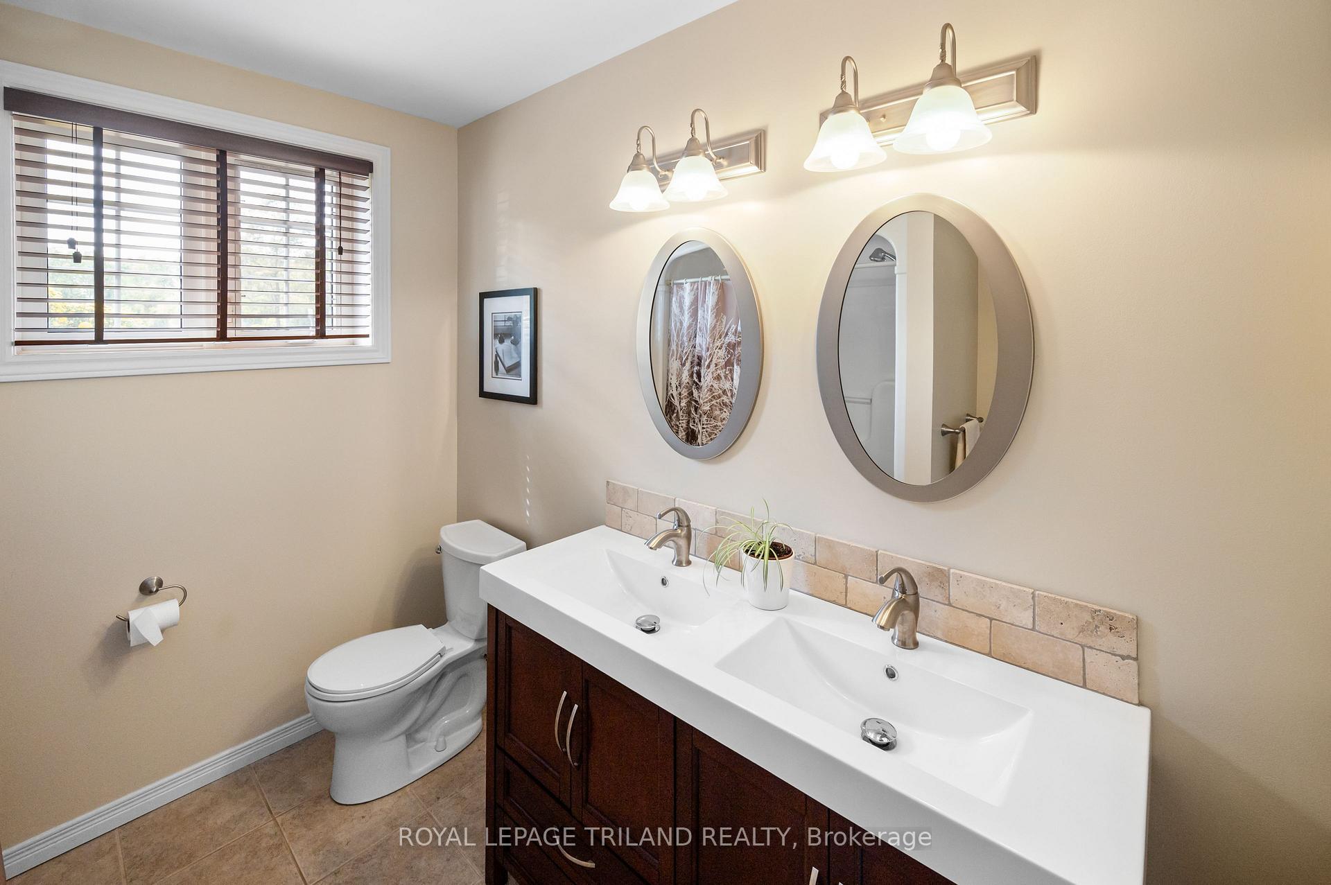 Photo 31 of 2670 Putnam Road, Thames Centre, Putnam — HOMEH