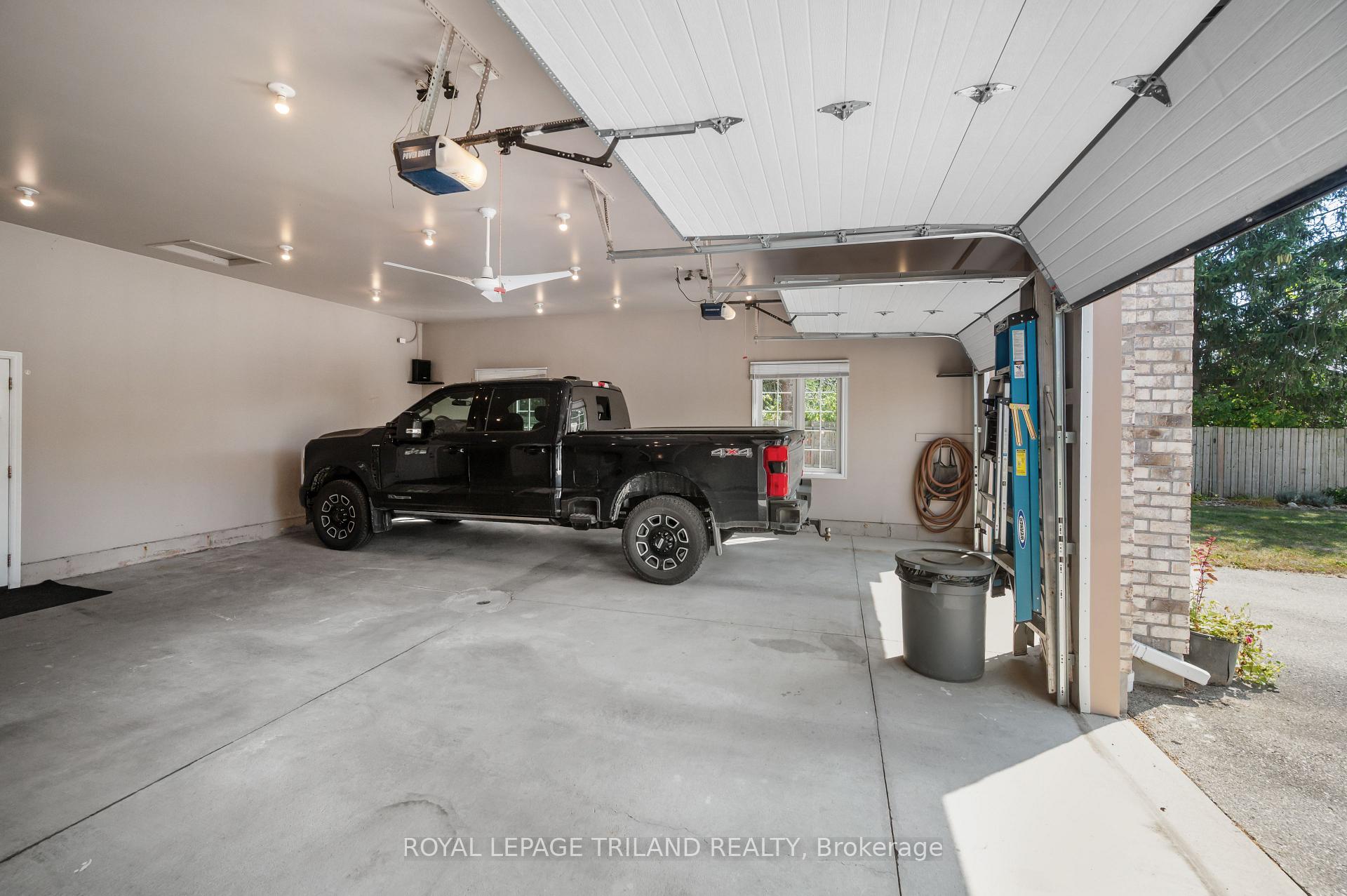 Photo 35 of 2670 Putnam Road, Thames Centre, Putnam — HOMEH