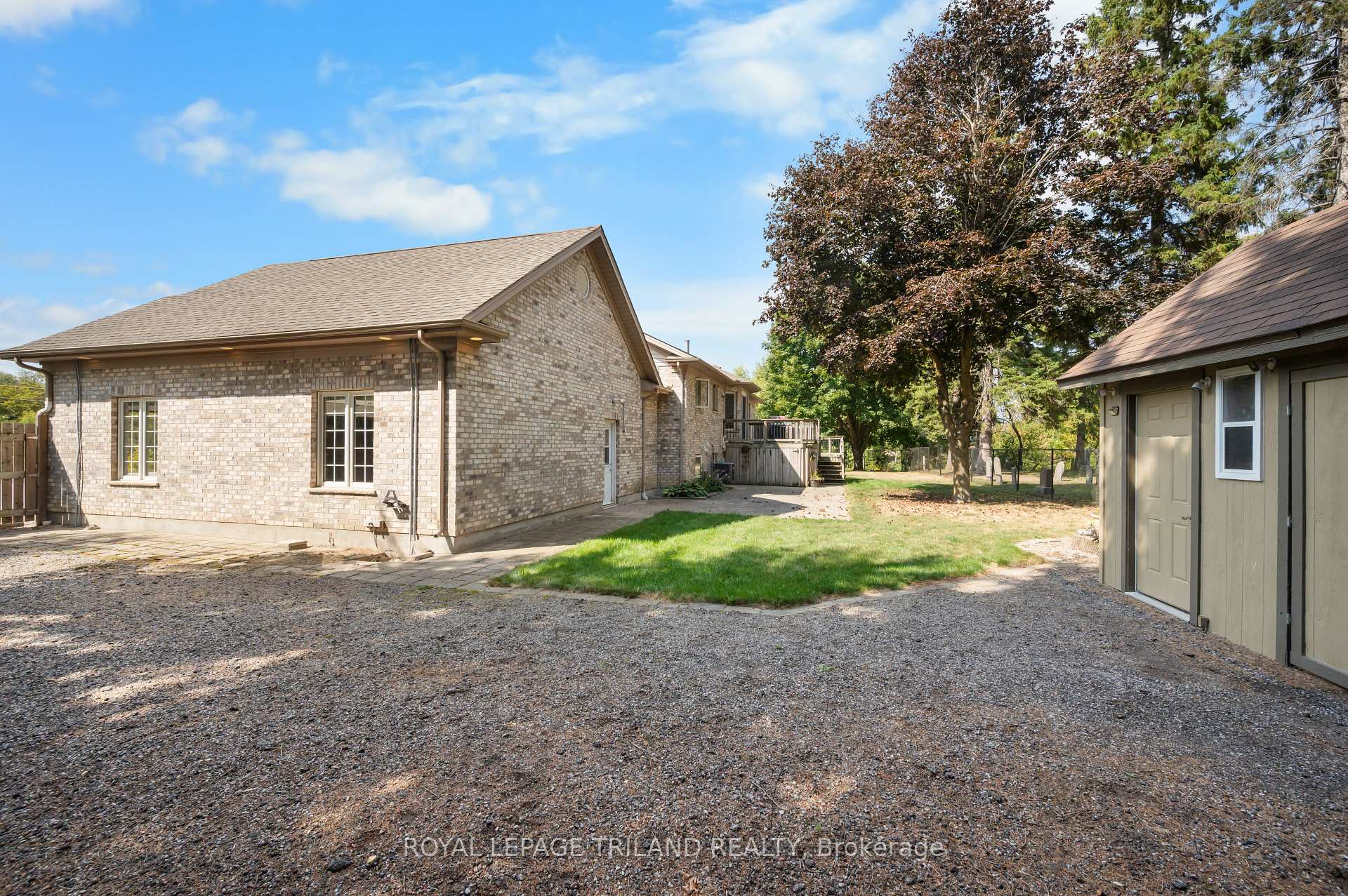 Photo 40 of 2670 Putnam Road, Thames Centre, Putnam — HOMEH
