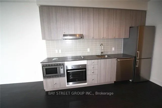 Photo 3 of Unit 607, 7 Kenaston Gardens, North York, Bayview Village — HOMEH