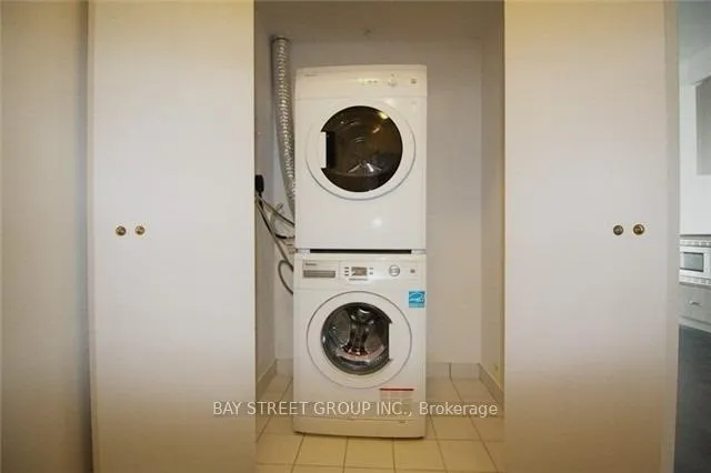 Photo 10 of Unit 607, 7 Kenaston Gardens, North York, Bayview Village — HOMEH
