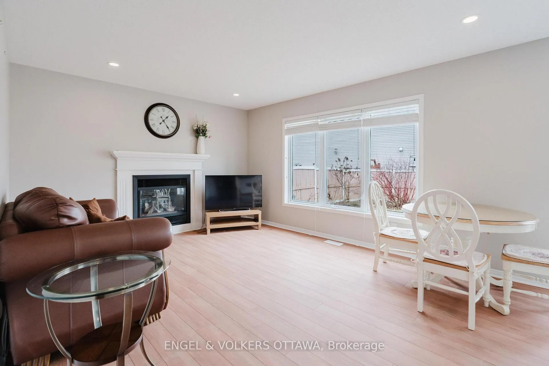 Photo 13 of 126 Ashmore Drive, Ottawa, Barrhaven - Strandherd — HOMEH