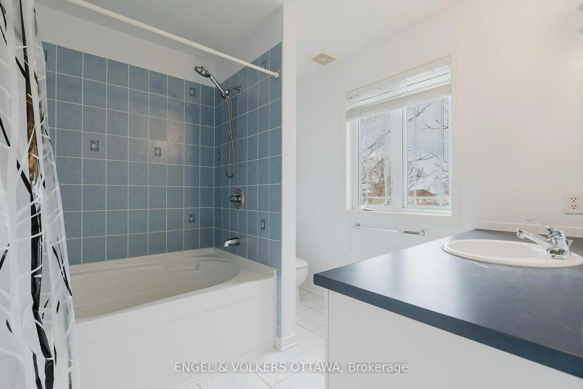 Photo 20 of 126 Ashmore Drive, Ottawa, Barrhaven - Strandherd — HOMEH