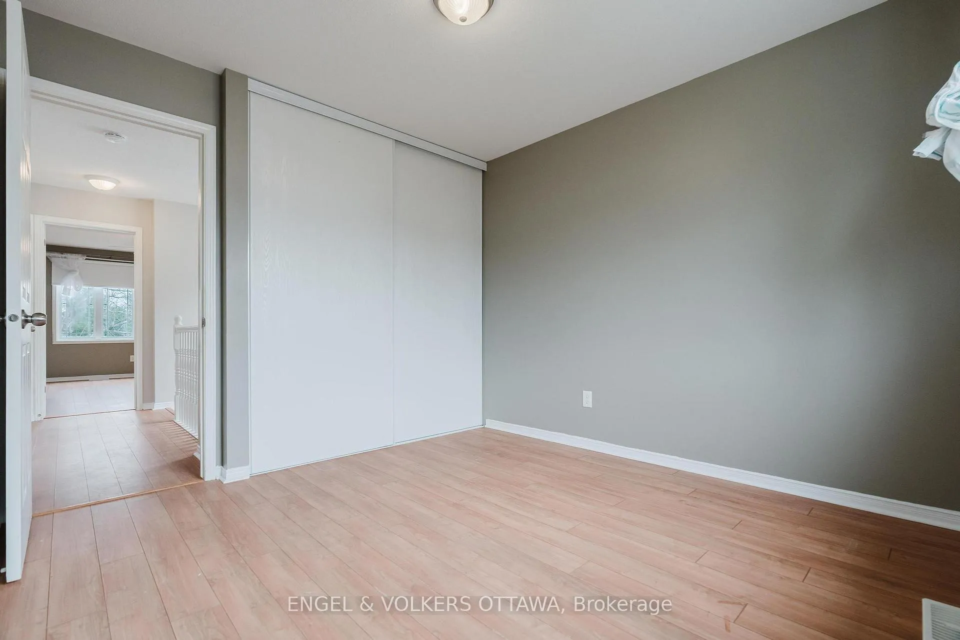 Photo 24 of 126 Ashmore Drive, Ottawa, Barrhaven - Strandherd — HOMEH