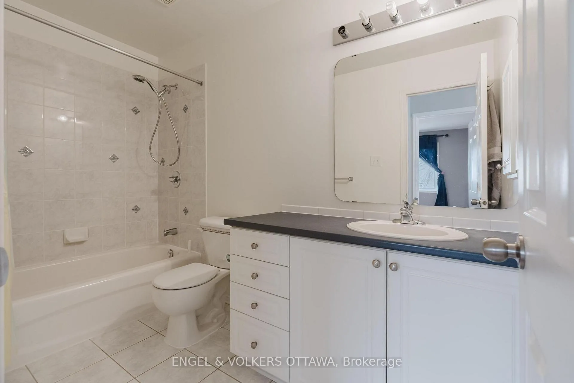 Photo 25 of 126 Ashmore Drive, Ottawa, Barrhaven - Strandherd — HOMEH