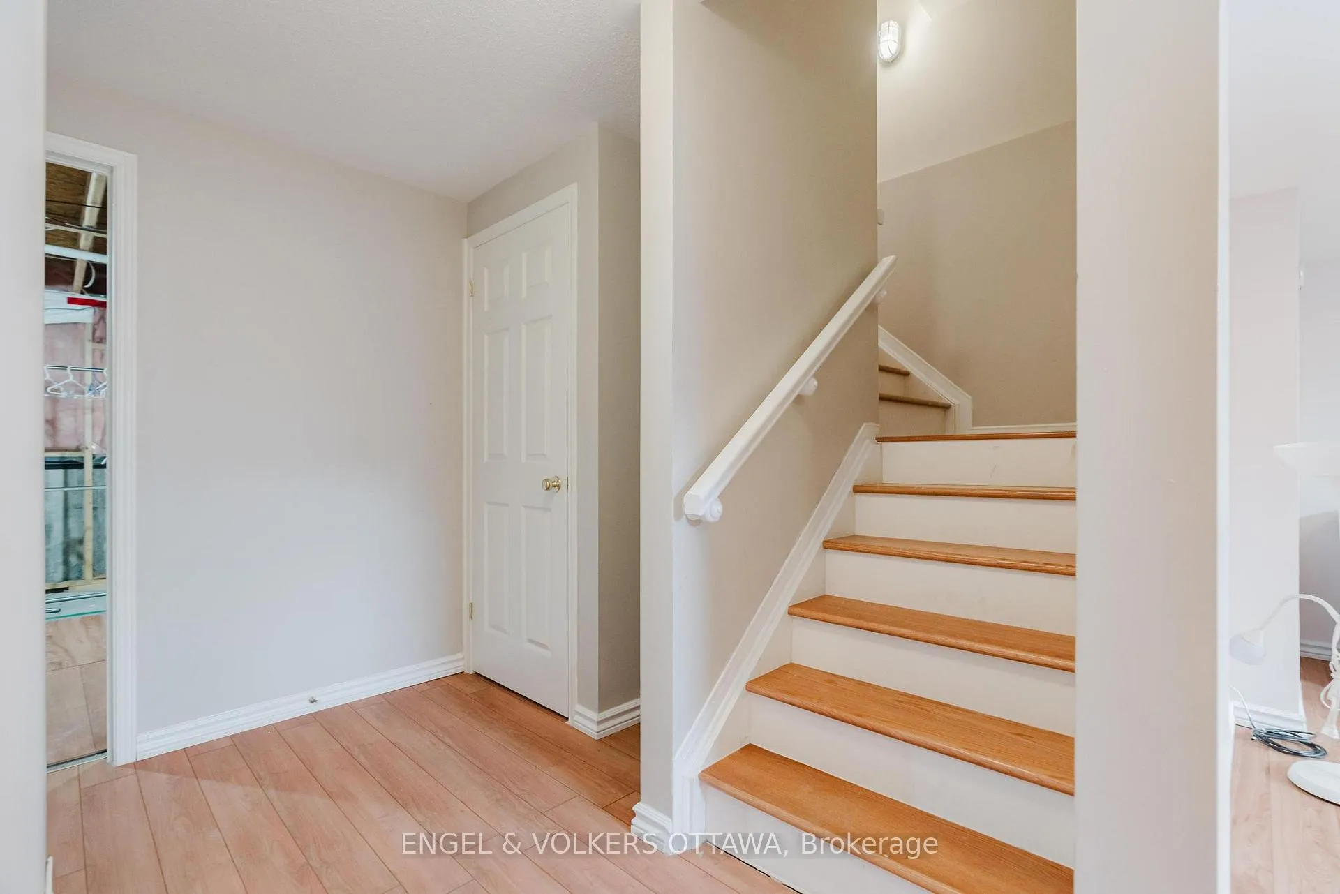 Photo 28 of 126 Ashmore Drive, Ottawa, Barrhaven - Strandherd — HOMEH