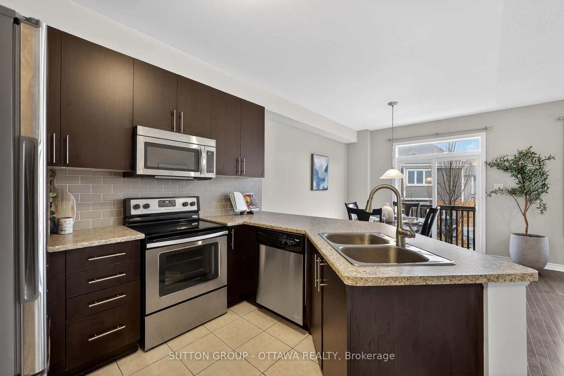 Photo 8 of 531 Acceptance Place, Ottawa, Kanata - Emerald Meadows/Trailwest — HOMEH