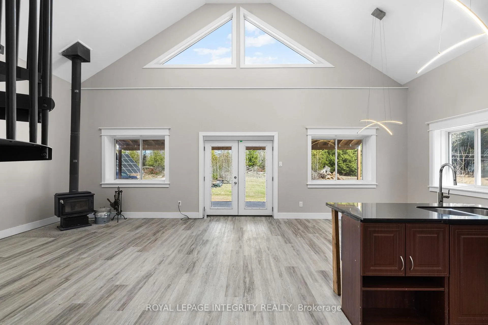 Photo 8 of 154 Proulx Lane, Lanark Highlands, Lanark Highlands (Lanark) Twp — HOMEH