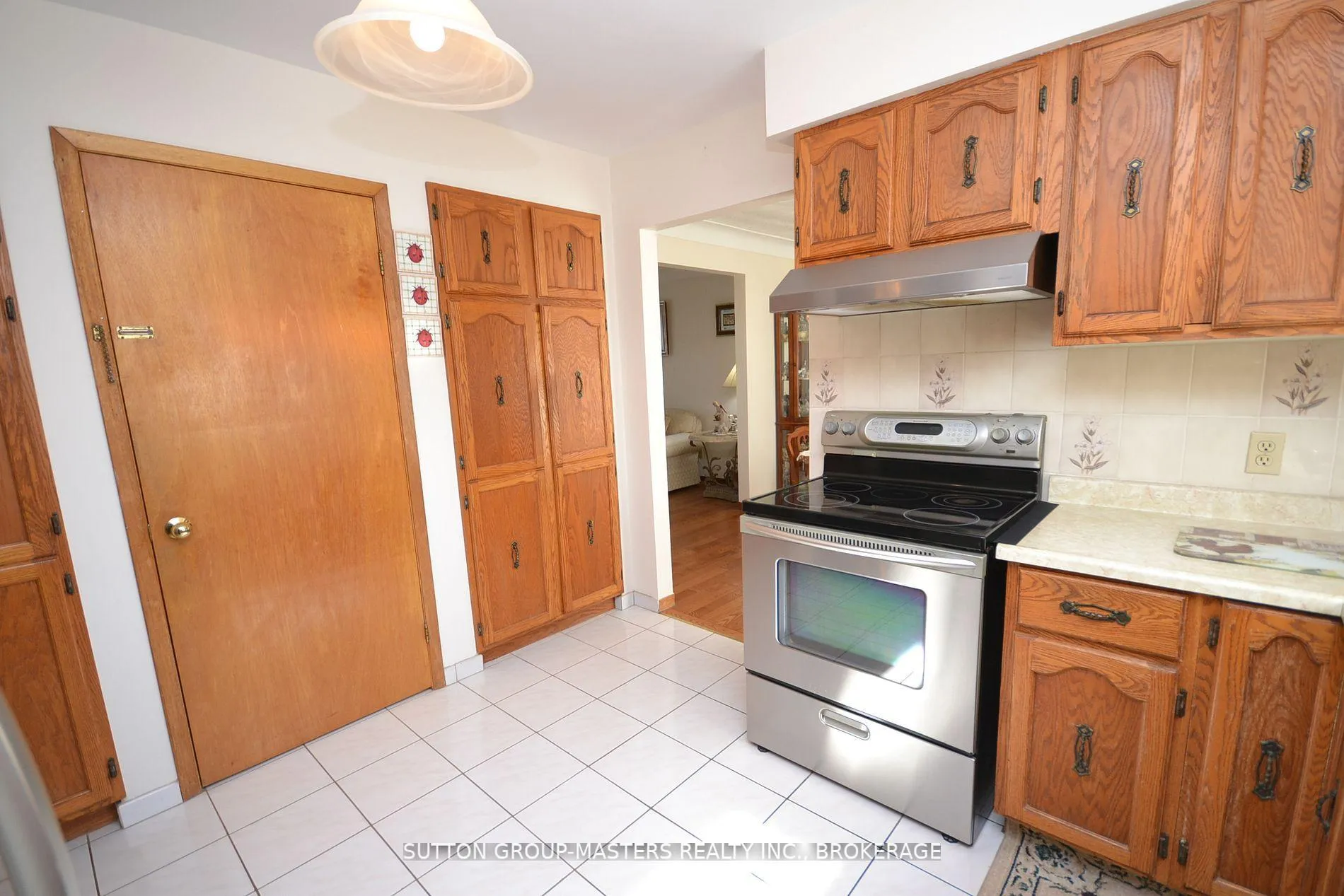 Photo 7 of 245 Arnold Street, Kingston, City Northwest — HOMEH