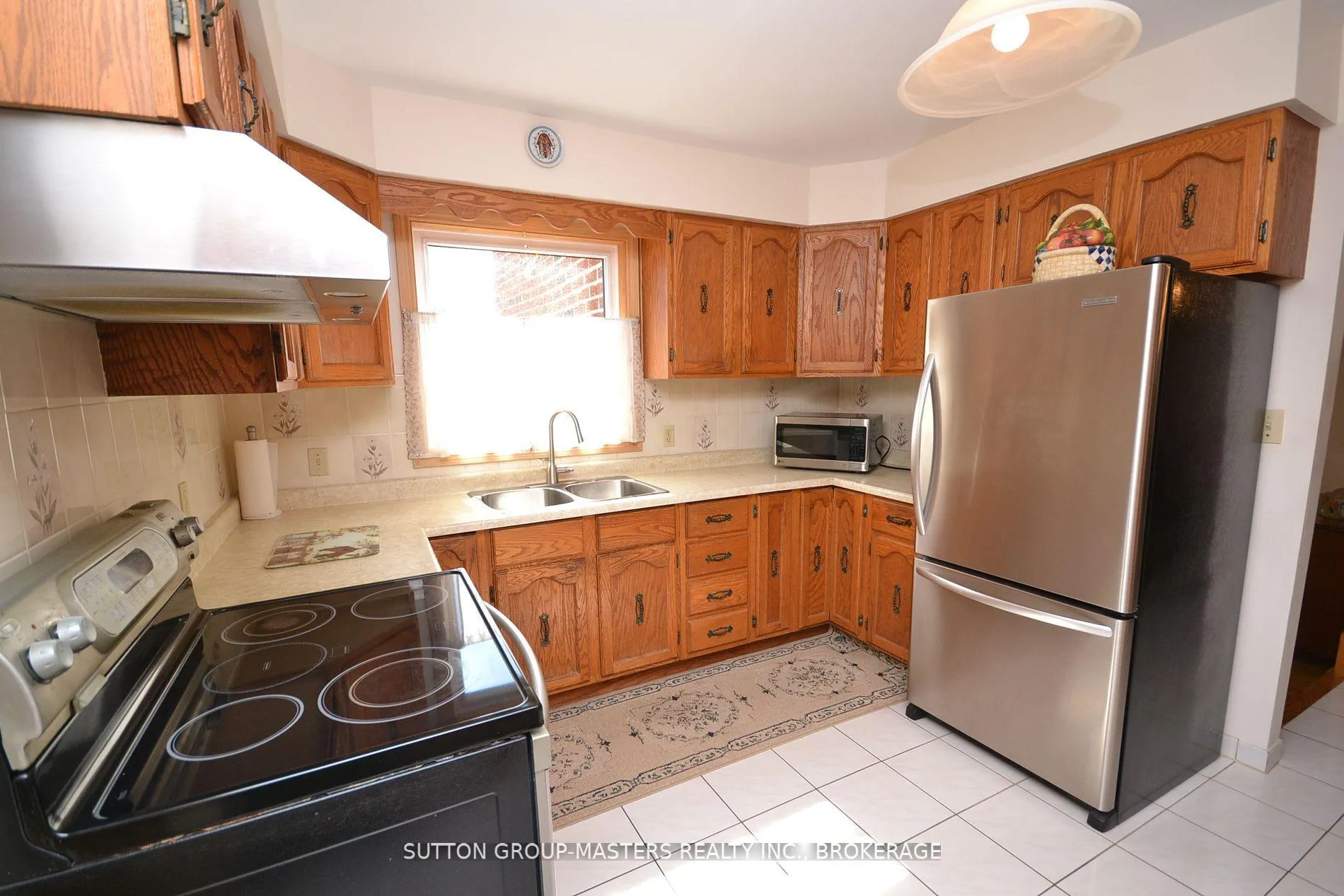 Photo 8 of 245 Arnold Street, Kingston, City Northwest — HOMEH