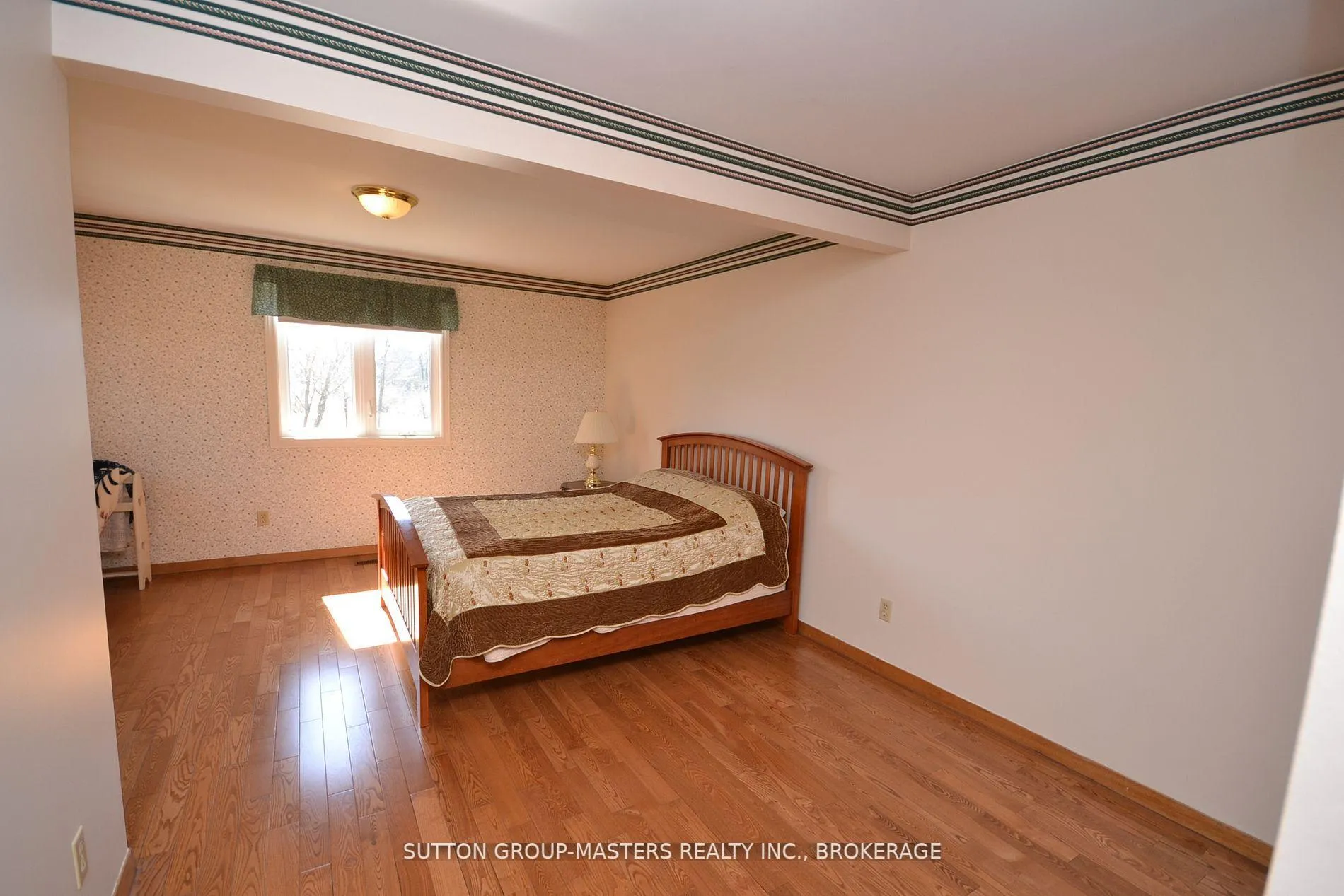 Photo 13 of 245 Arnold Street, Kingston, City Northwest — HOMEH