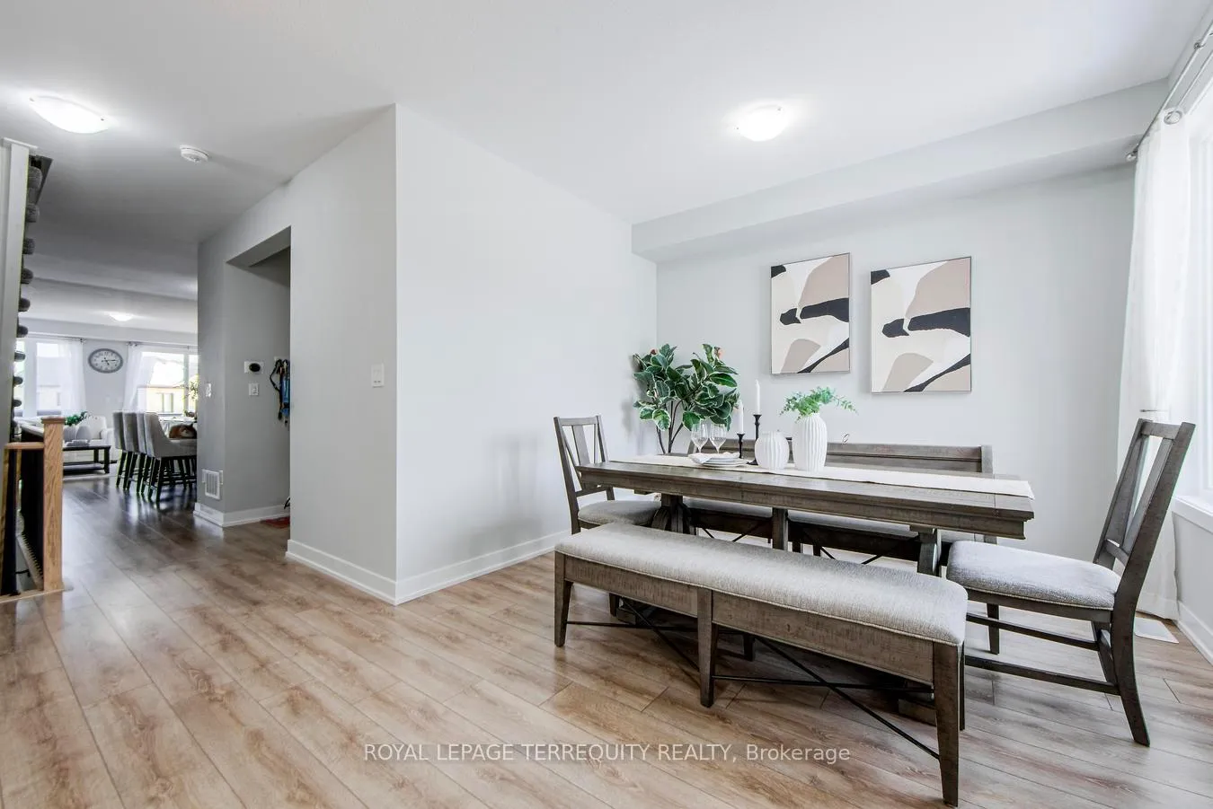 Photo 6 of 19 Assunta Lane, Clarington, Bowmanville — HOMEH