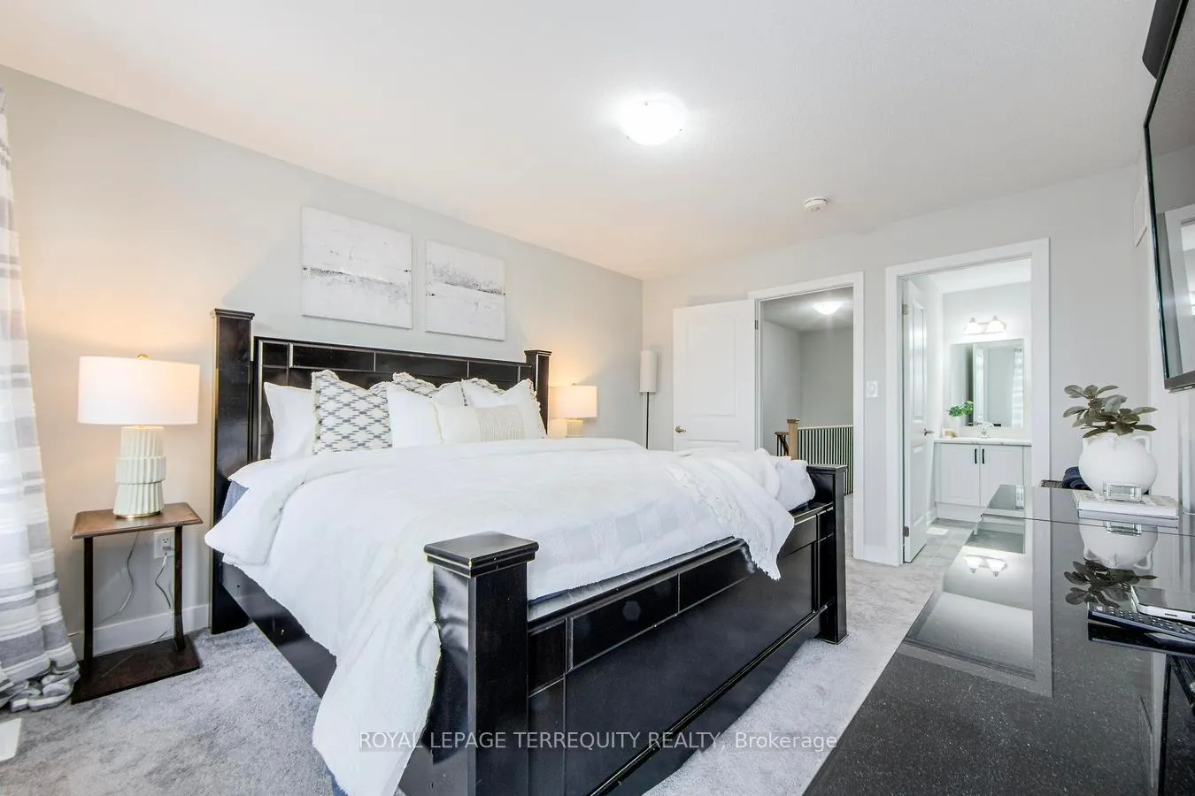 Photo 26 of 19 Assunta Lane, Clarington, Bowmanville — HOMEH