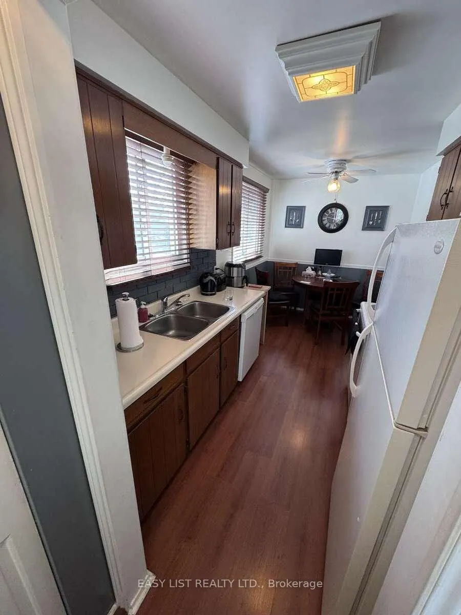 Photo 4 of 16 Bula Drive, St. Catharines, Lakeport — HOMEH