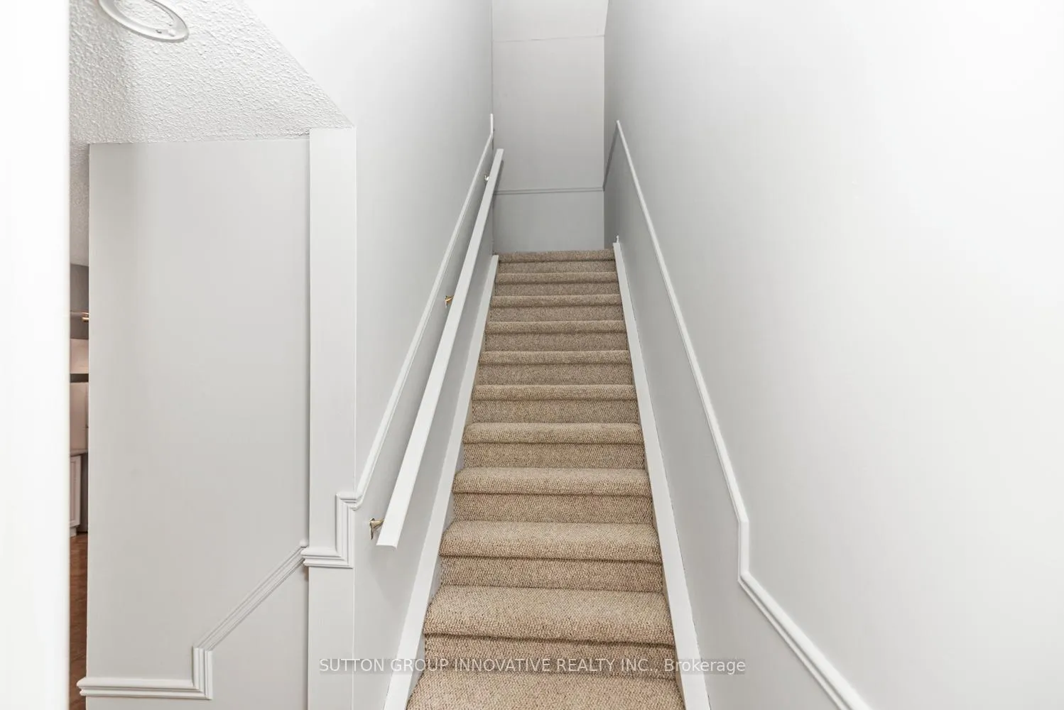 Photo 17 of Unit 4, 457 Woodview Road, Burlington, Roseland — HOMEH