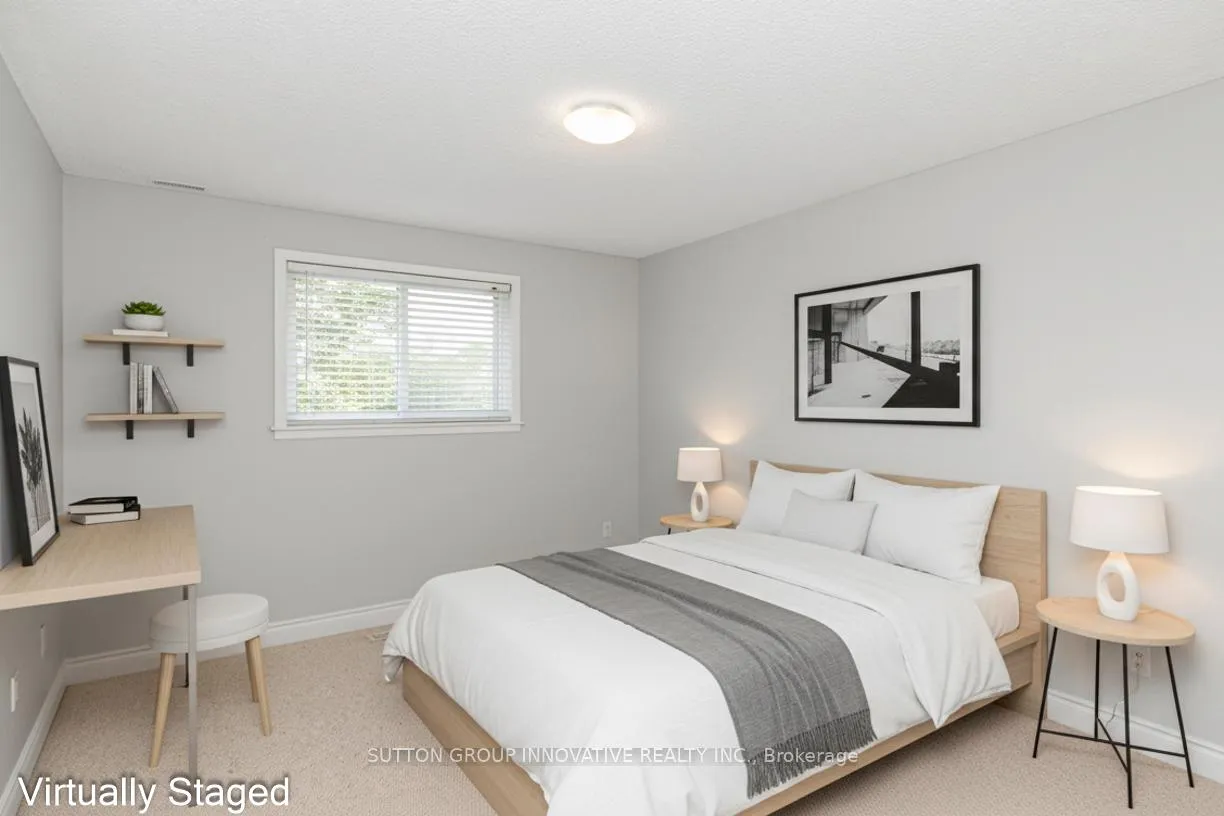 Photo 22 of Unit 4, 457 Woodview Road, Burlington, Roseland — HOMEH