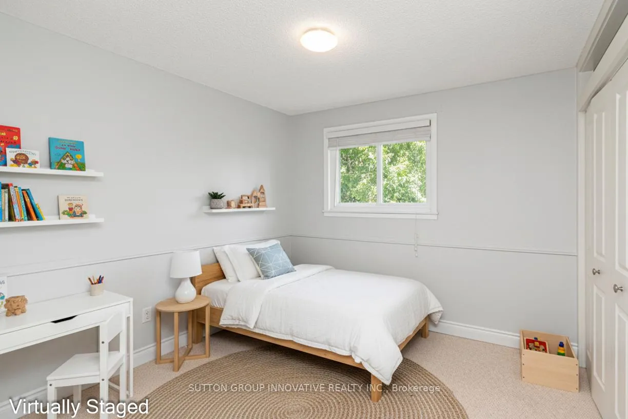 Photo 24 of Unit 4, 457 Woodview Road, Burlington, Roseland — HOMEH