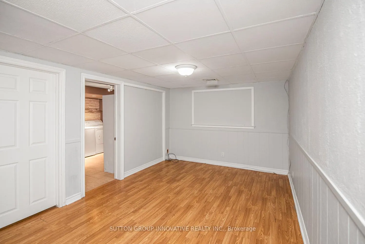 Photo 33 of Unit 4, 457 Woodview Road, Burlington, Roseland — HOMEH